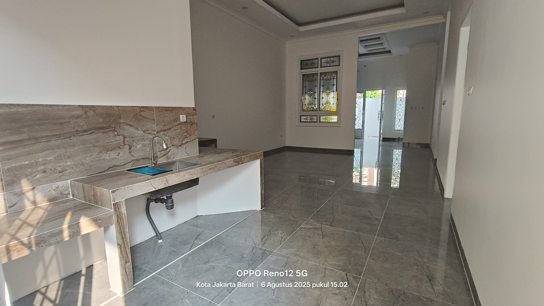 Rumah Hitung Tanah Area Cipete