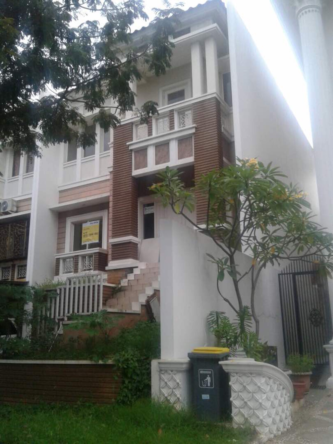 RUMAH TINGGAL DI GARDEN MARBLE PANTAI INDAH KAPUK