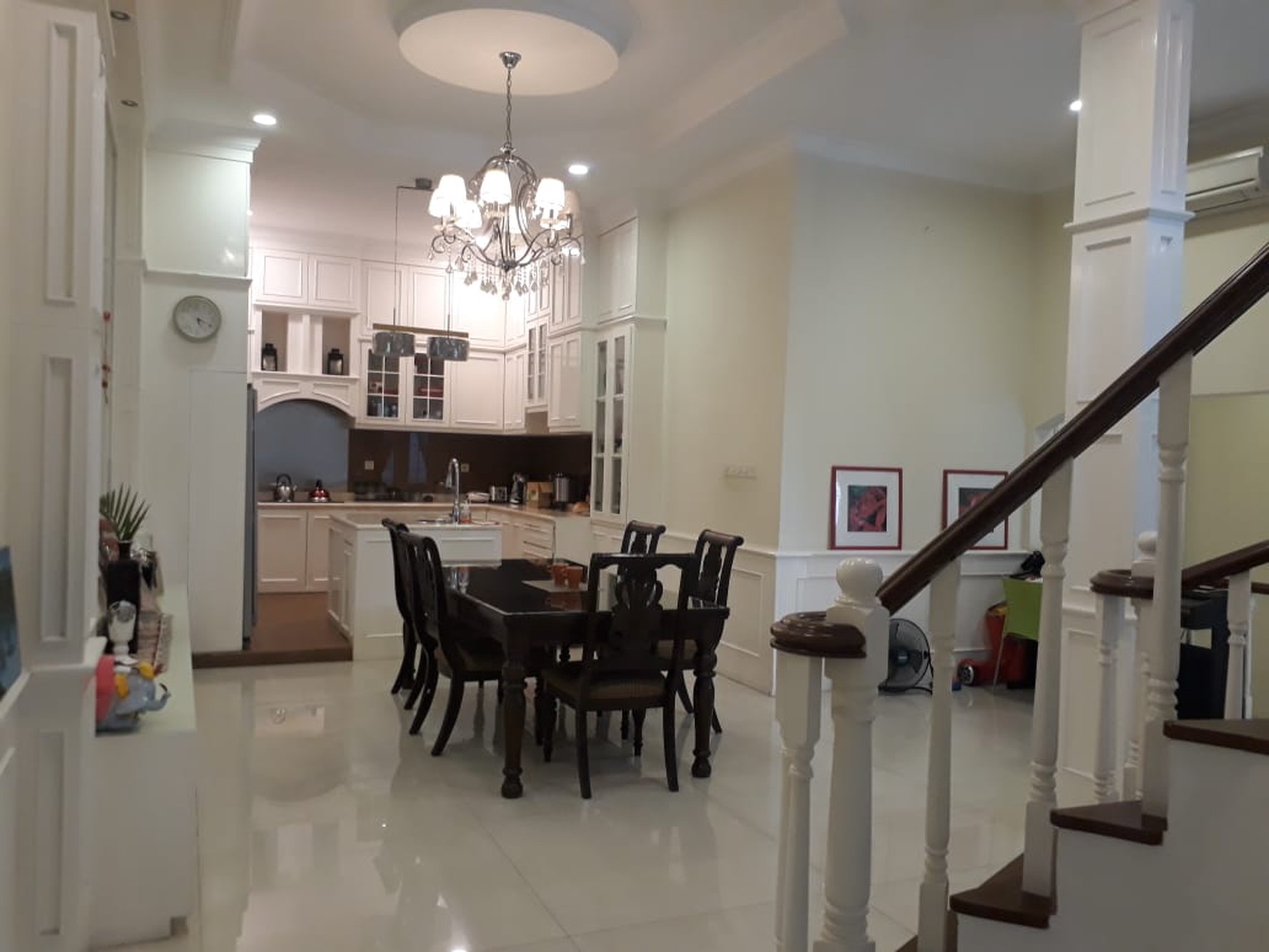RUMAH DI GRISENDA PANTAI INDAH KAPUK