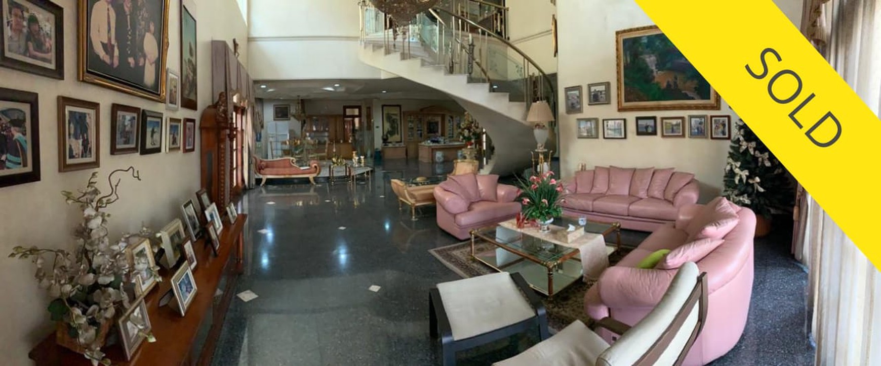 RUMAH DI PINISI INDAH PIK
