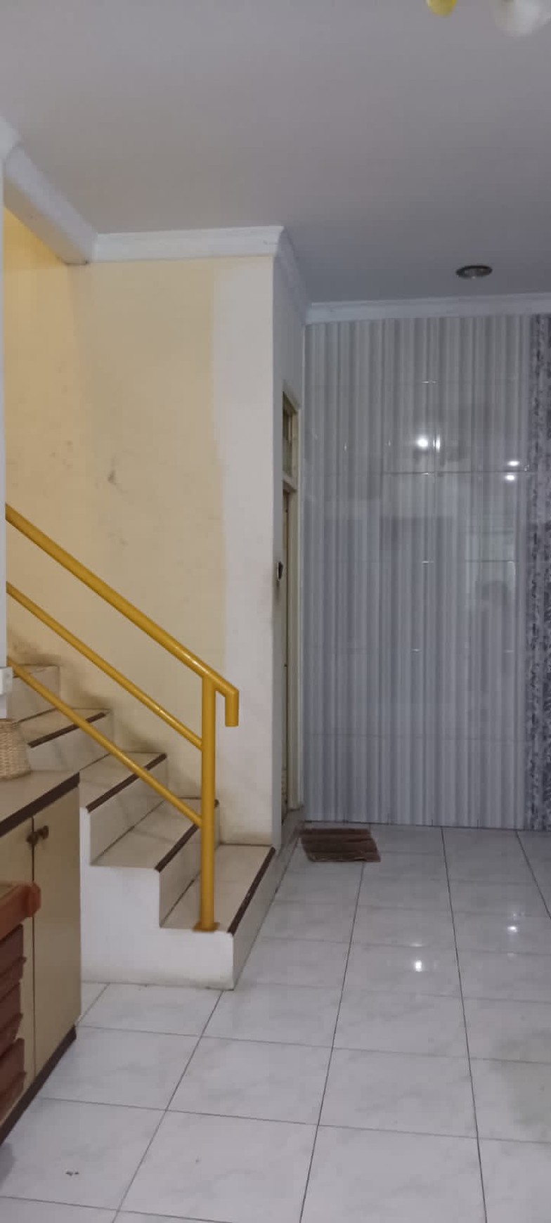 Dijual ruko GANDENG di jelambar baru