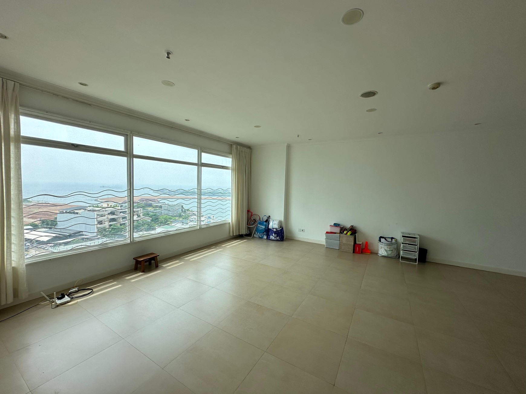 Apartemen Dengan View Laut