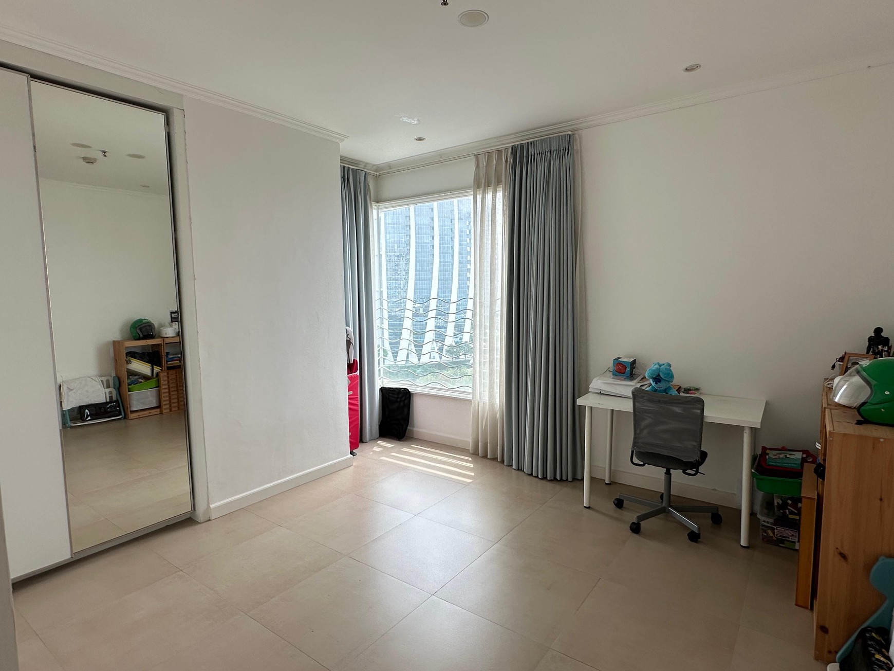 Apartemen Dengan View Laut