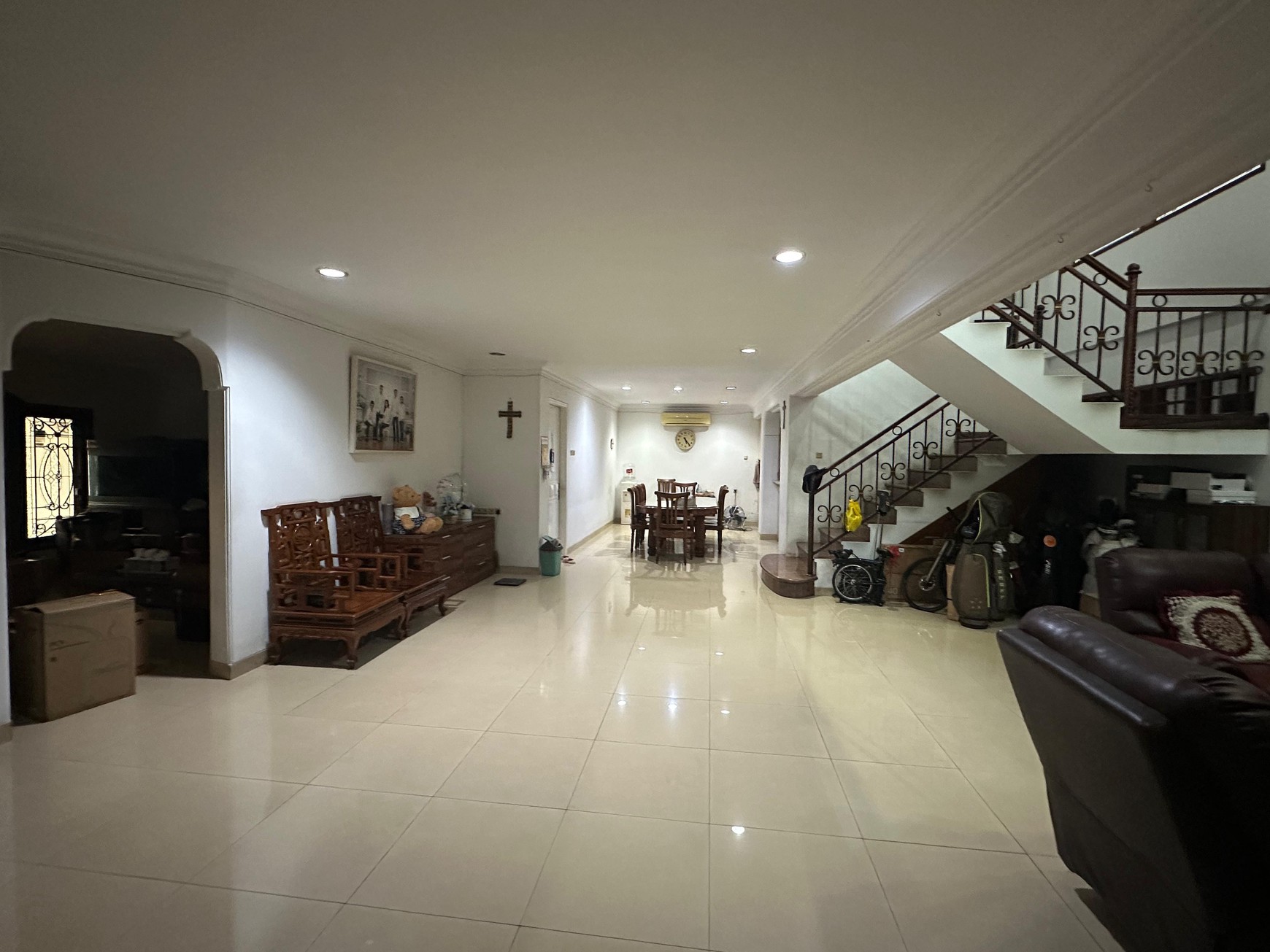 Dijual Rumah di Kawasan Muara Karang Blok G.