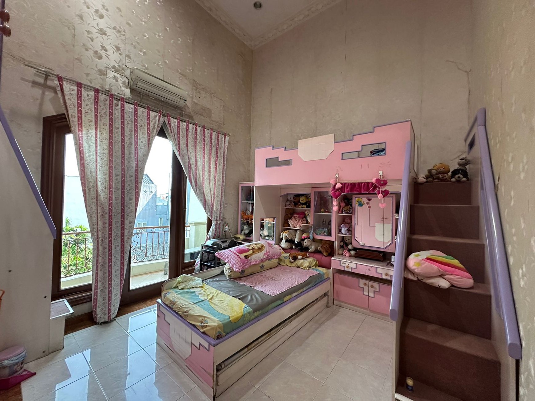 Dijual Rumah di Muara Karang