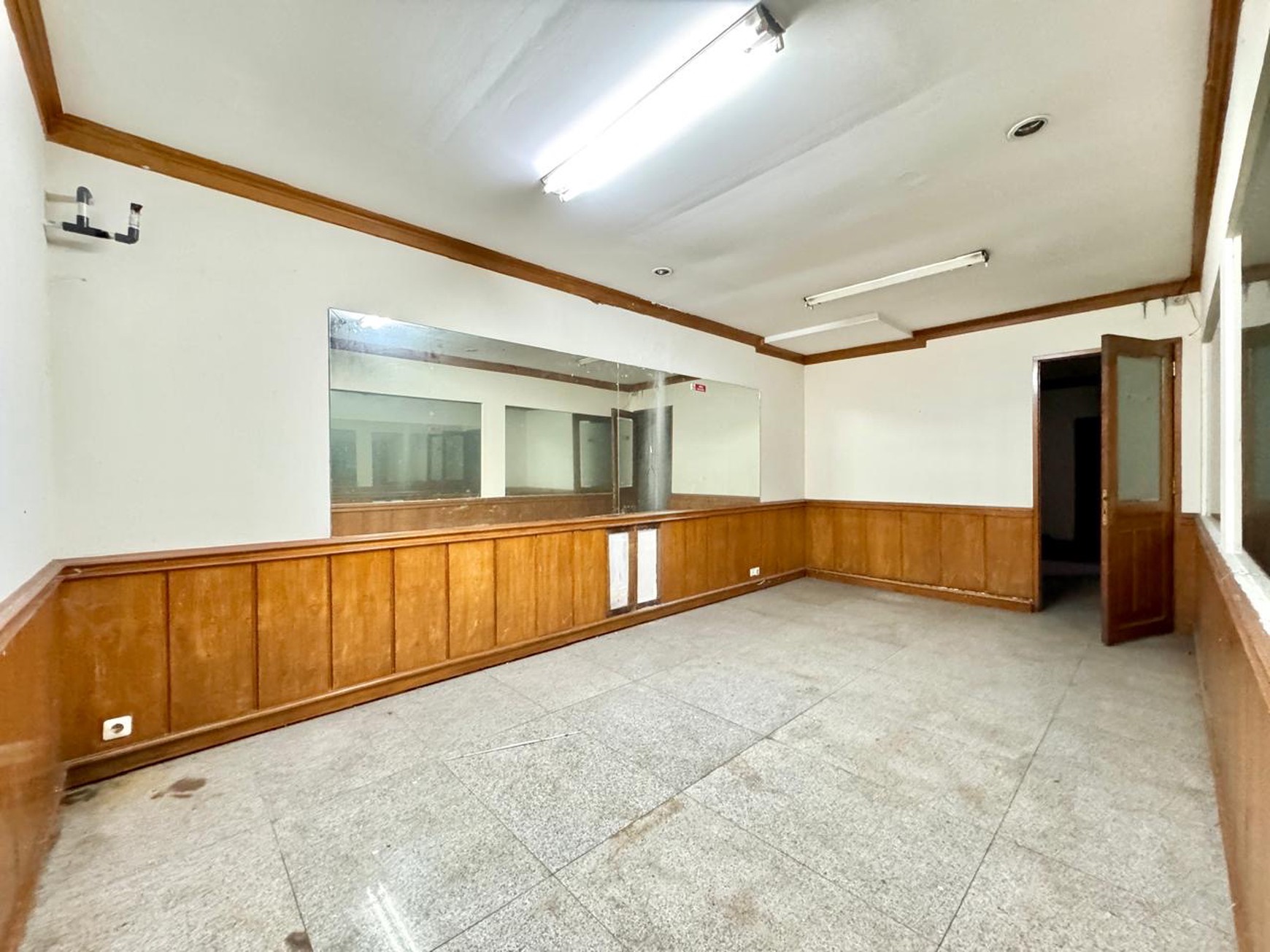 Dijual Ruko Gandeng di Sentra Arteri Mas, Pondok Indah Jakarta Selatan