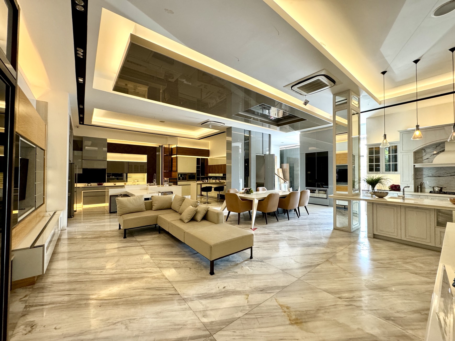 Dijual Ruko Gandeng 3 di The Metro Broadway PIK 1, Jakarta Utara