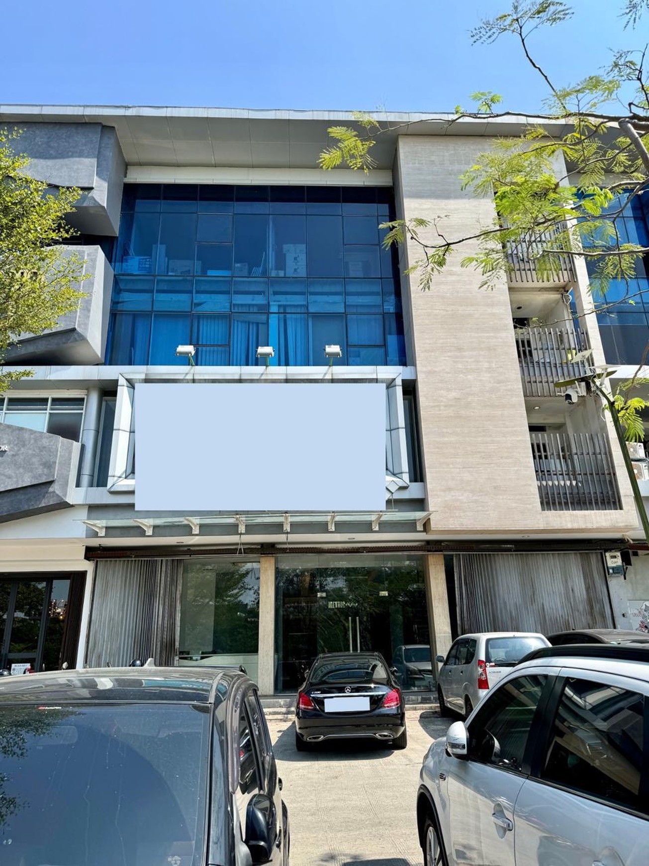Dijual Ruko Gandeng 3 di The Metro Broadway PIK 1, Jakarta Utara