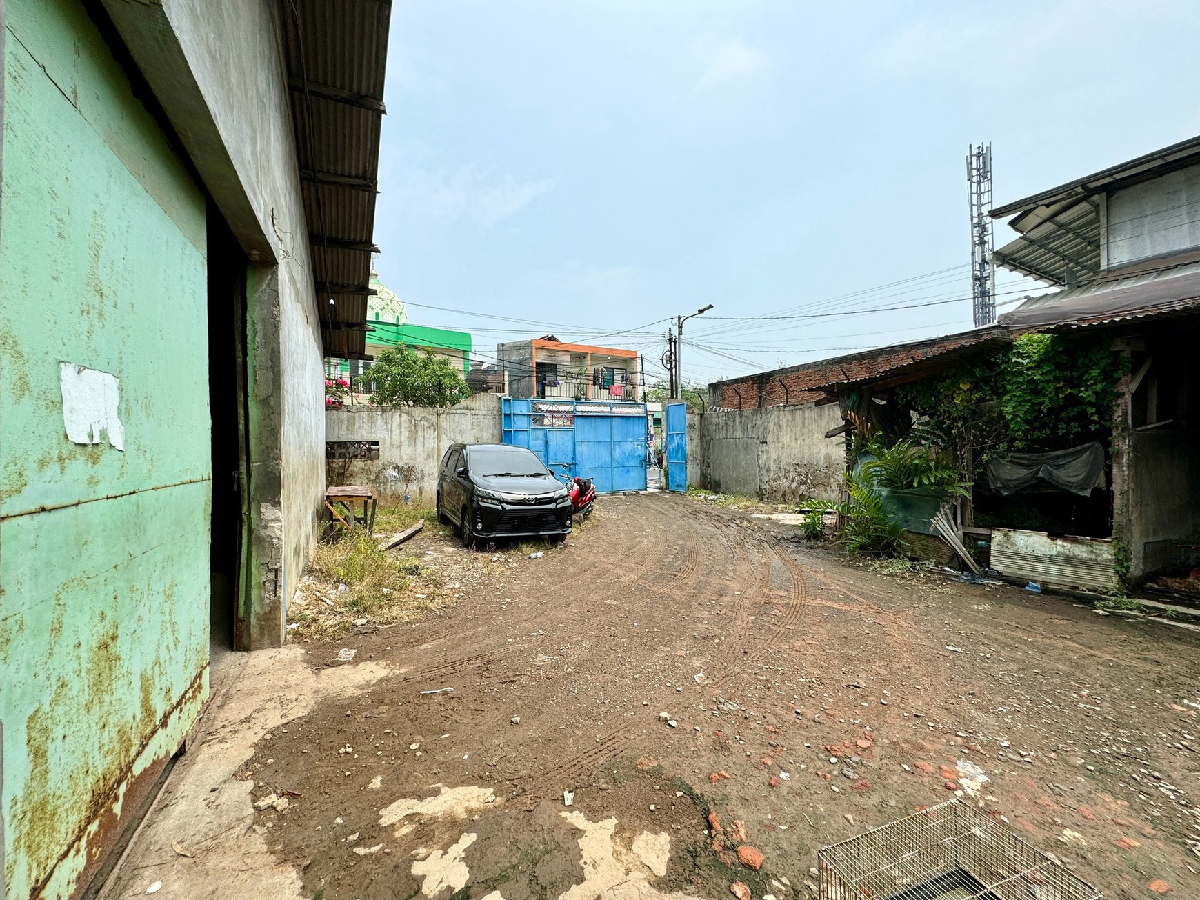Dijual Pabrik/gudang di Tanjung Pura, Kalideres Jakarta Barat