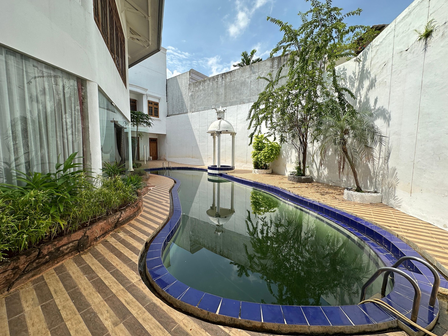 Dijual Rumah Pantai Mutiara
