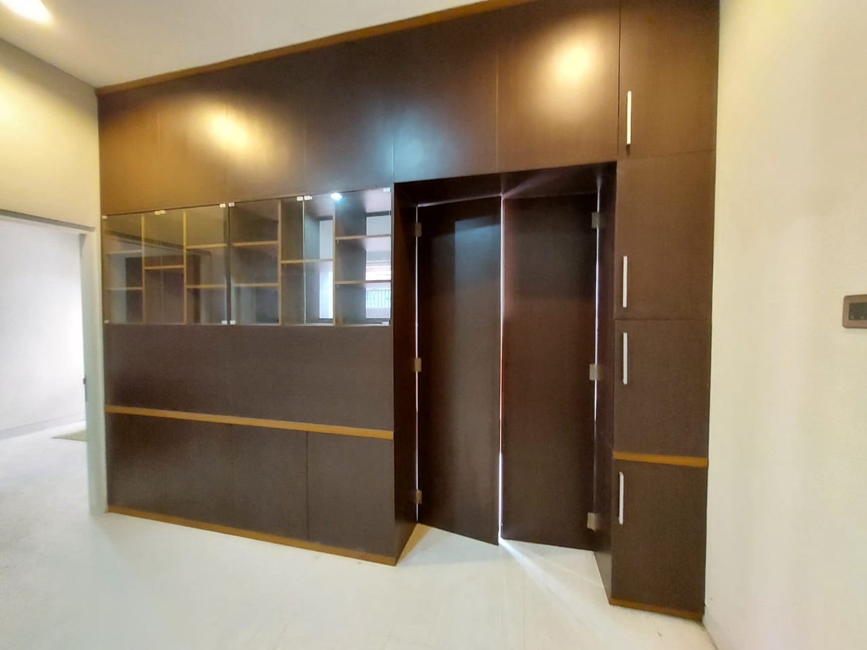 Dijual Rumah Taman Wisata Regency Modern 2 Lantai Dekat Greenlake Citraland, Wisata Bukit Mas, Pakuwon Mall Surabaya