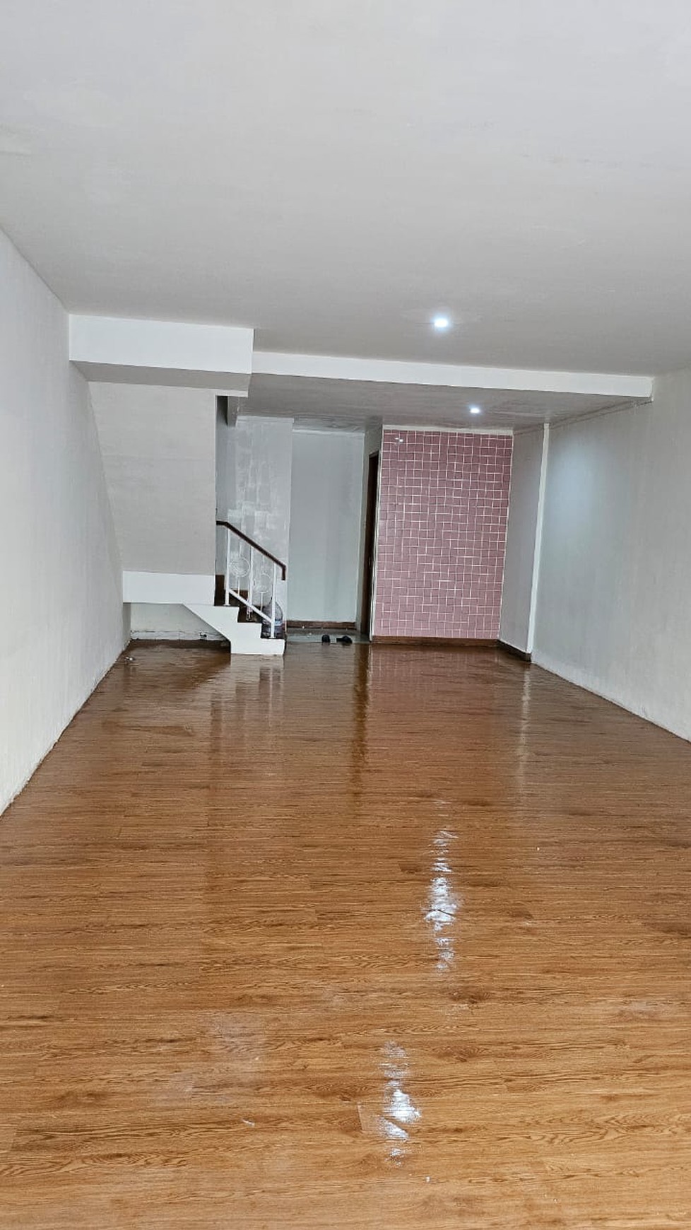 Ruko Lokasi Strategis berada Pinggir Jalan Raya dengan LT 65 LT 140 @Bintaro