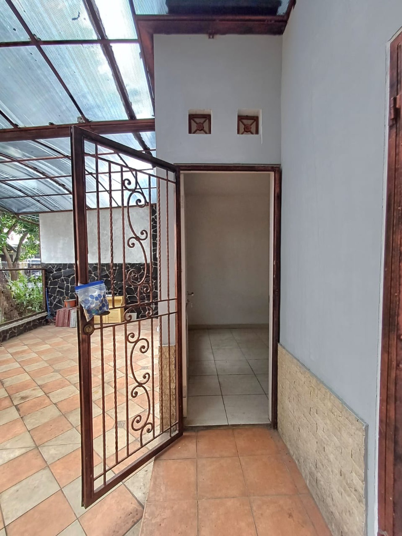 Rumah 2 Lantai Siap Huni dengan Hunian Nyaman dan Asri @Bintaro -Sektor 5