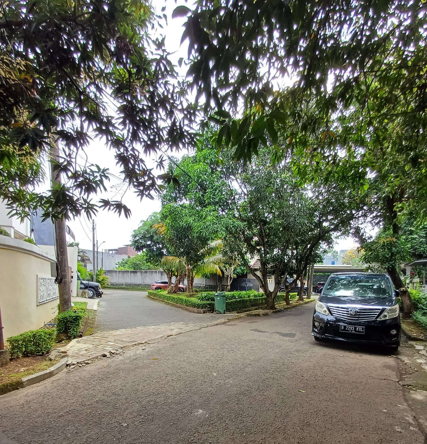 Rumah 2 Lantai Siap Huni dengan Hunian Nyaman dan Asri @Bintaro -Sektor 5