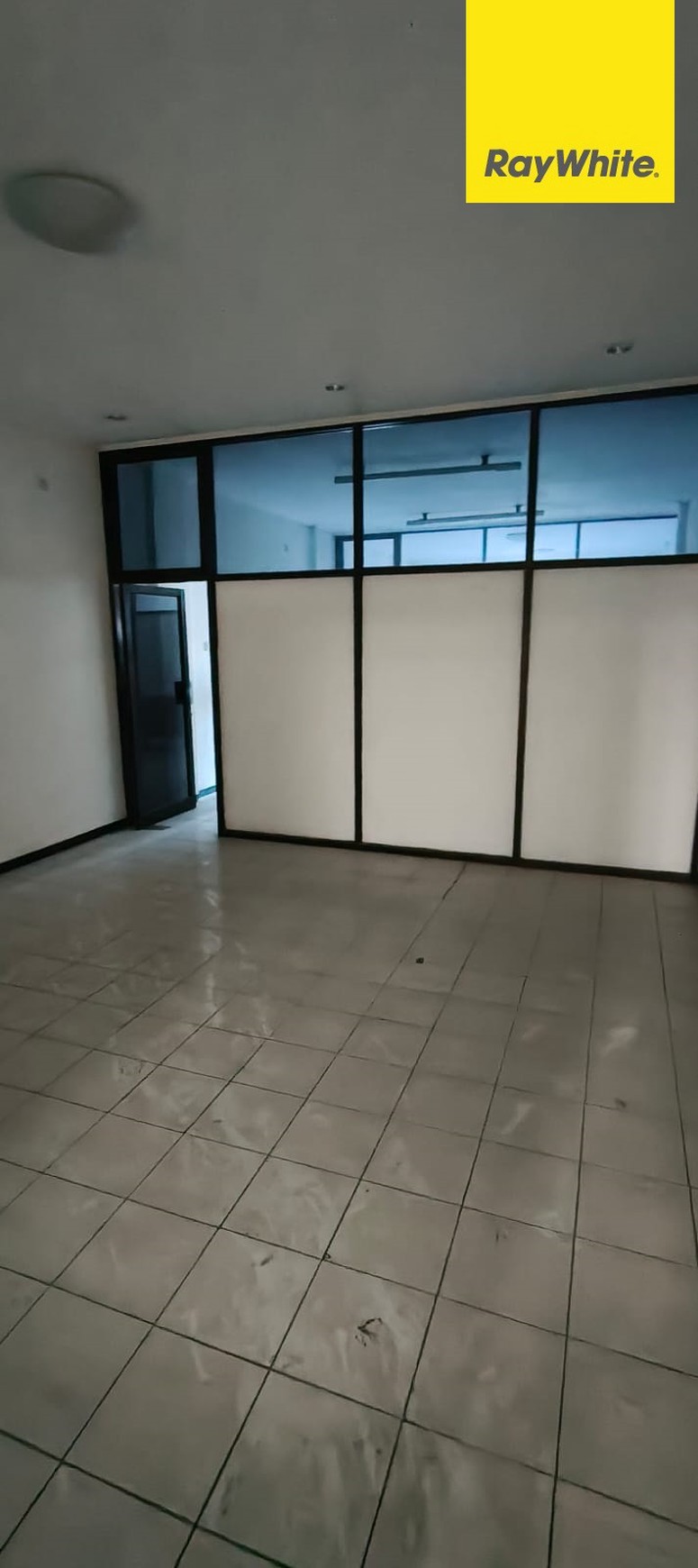 Dijual Ruko 3 lantai di Raya Darmo Permai Selatan Surabaya