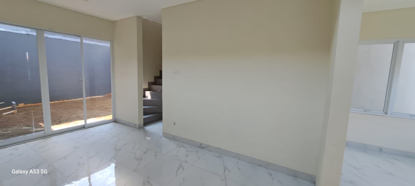 Rumah 2 Lt Siap Huni Full Renovasi di Kota Wisata Cibubur