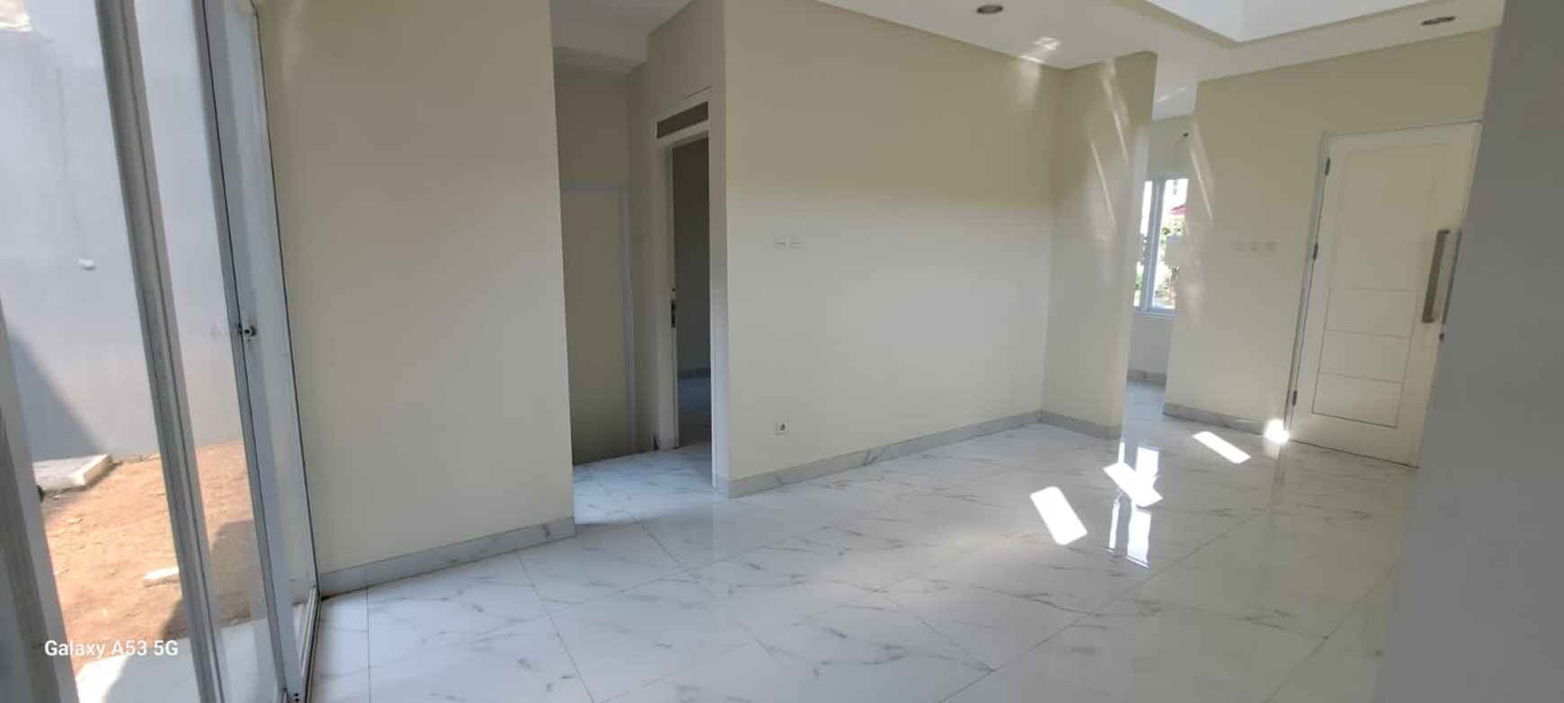 Rumah 2 Lt Siap Huni Full Renovasi di Kota Wisata Cibubur