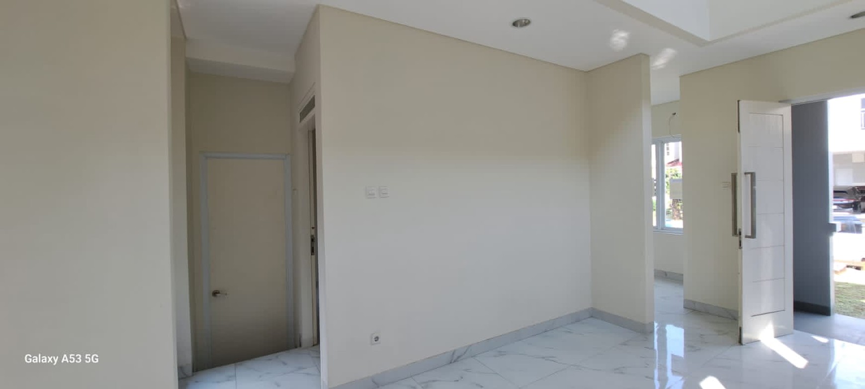 Rumah 2 Lt Siap Huni Full Renovasi di Kota Wisata Cibubur