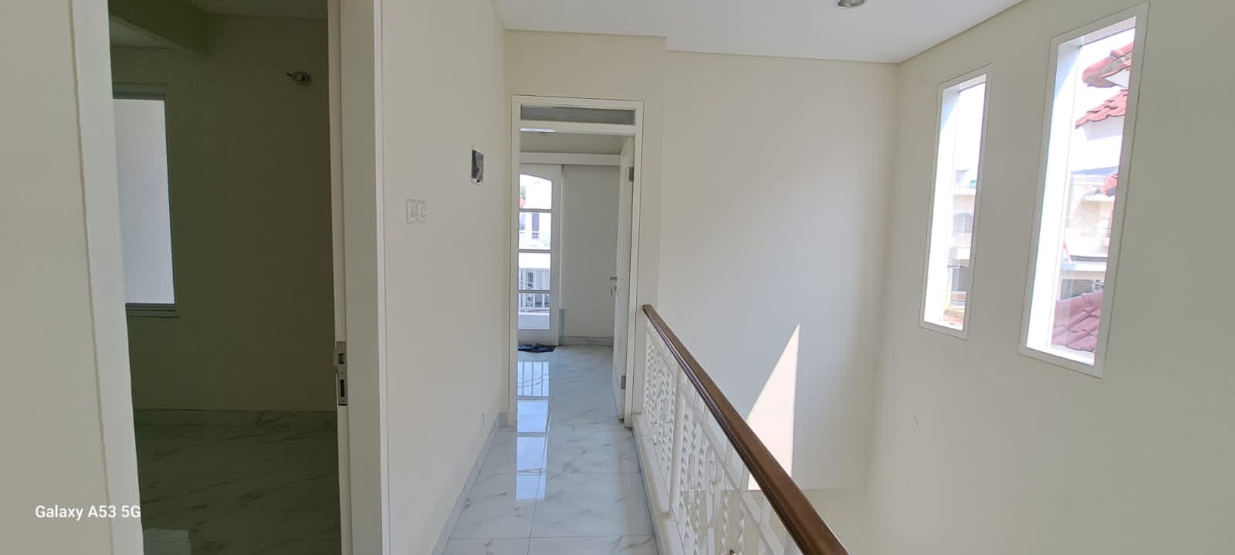 Rumah 2 Lt Siap Huni Full Renovasi di Kota Wisata Cibubur