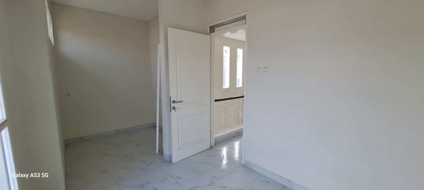 Rumah 2 Lt Siap Huni Full Renovasi di Kota Wisata Cibubur