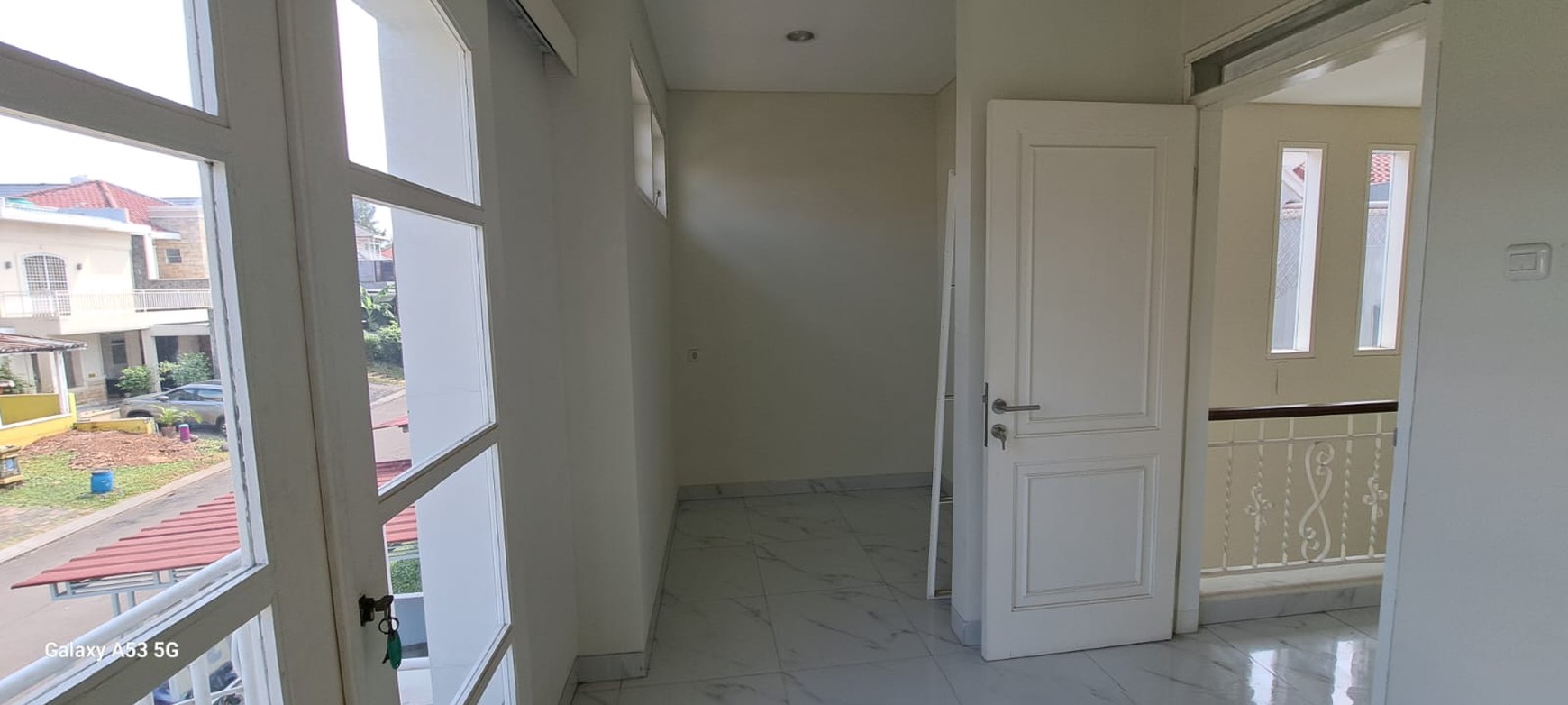 Rumah 2 Lt Siap Huni Full Renovasi di Kota Wisata Cibubur