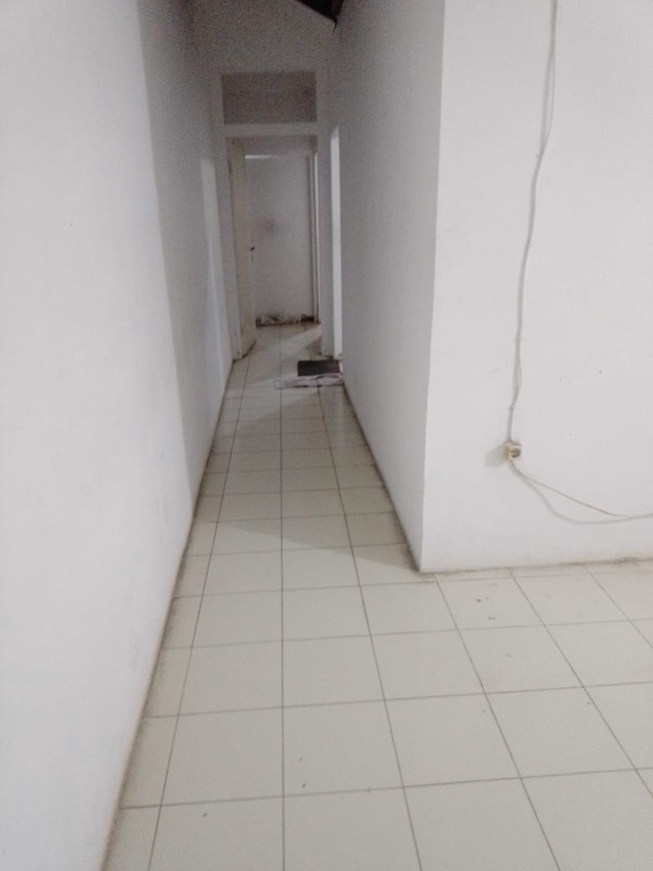 Rumah/Kantor di Lebak Bulus, strategis ex Kantor & Workshop