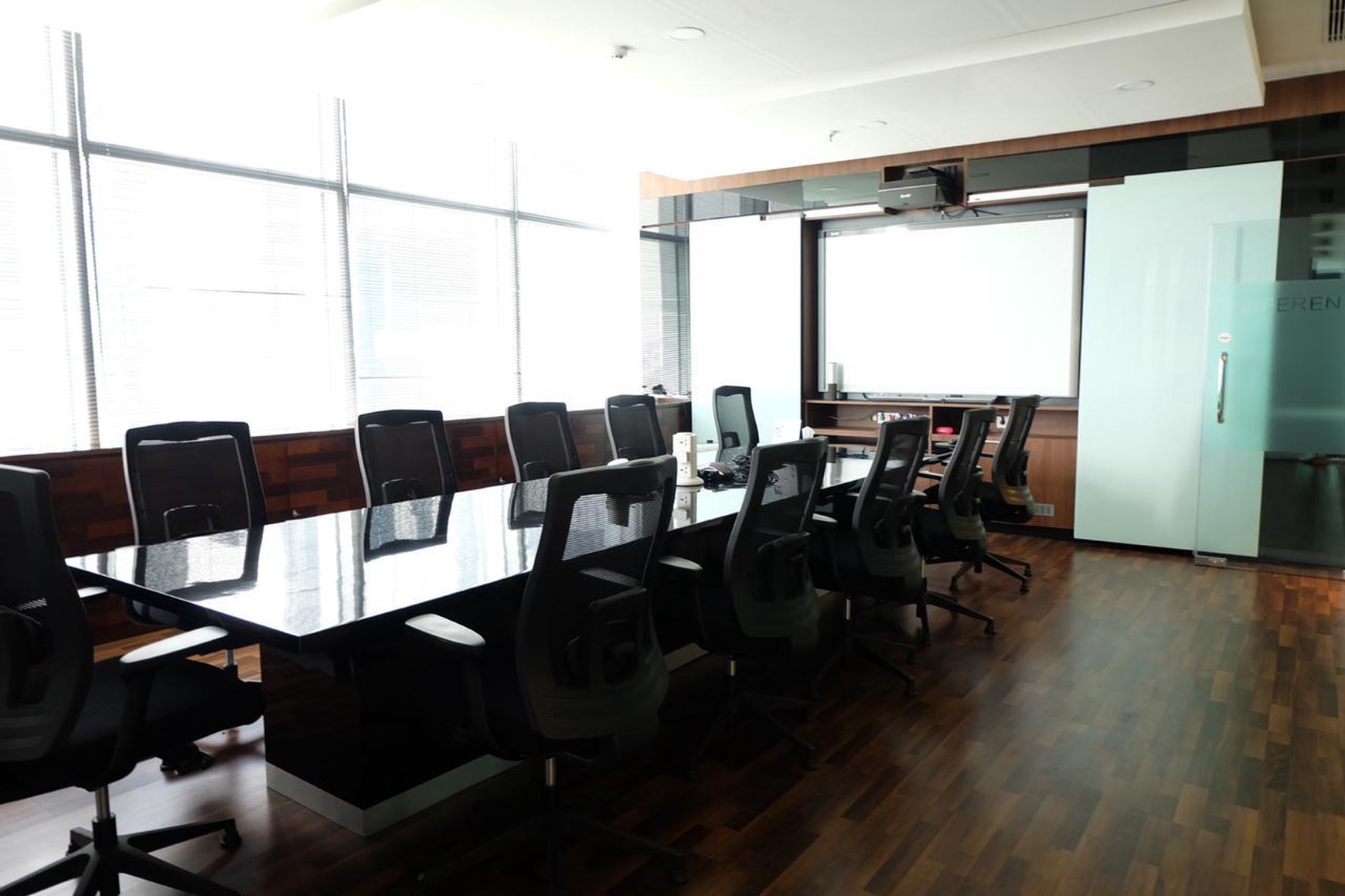 Dijual Kantor Bagus dan Mewah di Equity Tower SCBD
