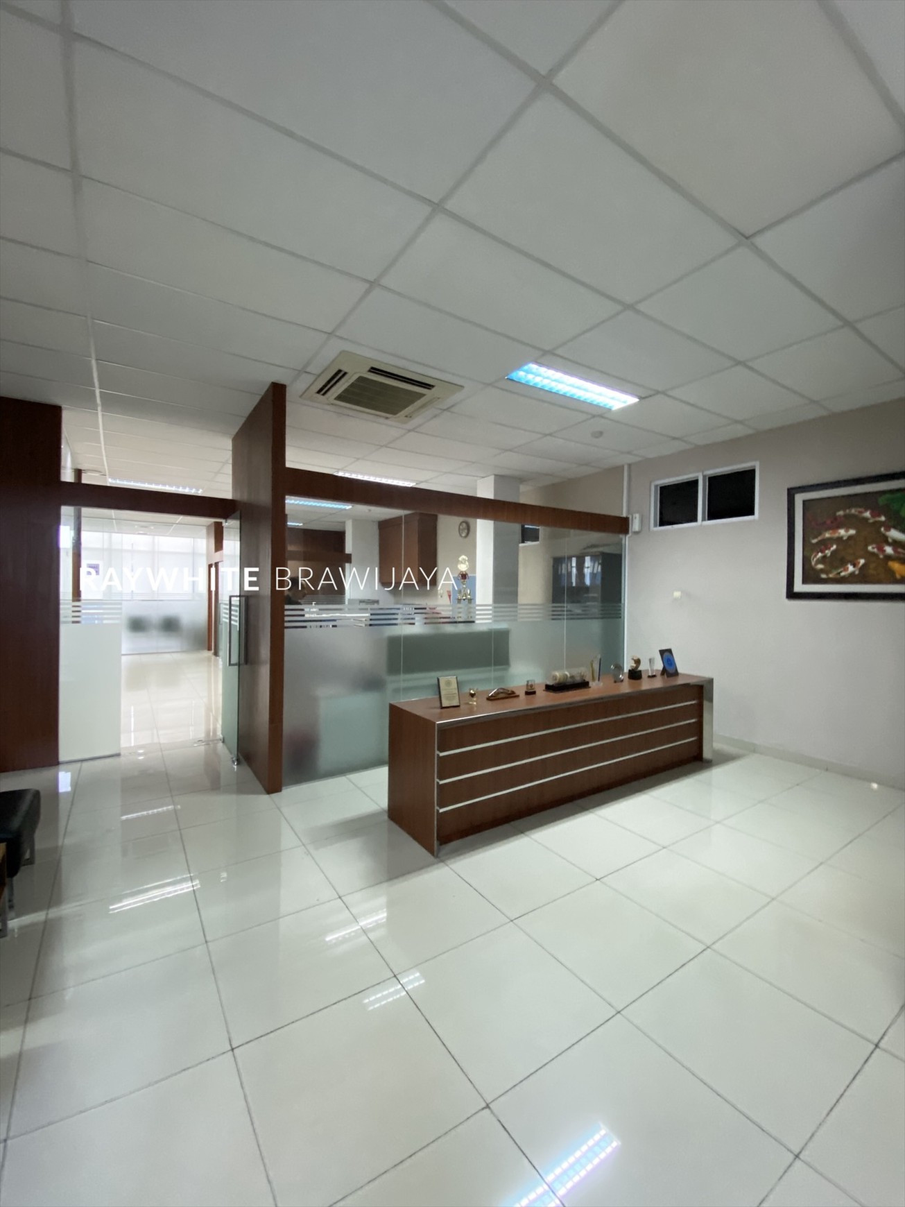 Gedung Buncit Raya Komersial Lokasi Strategis