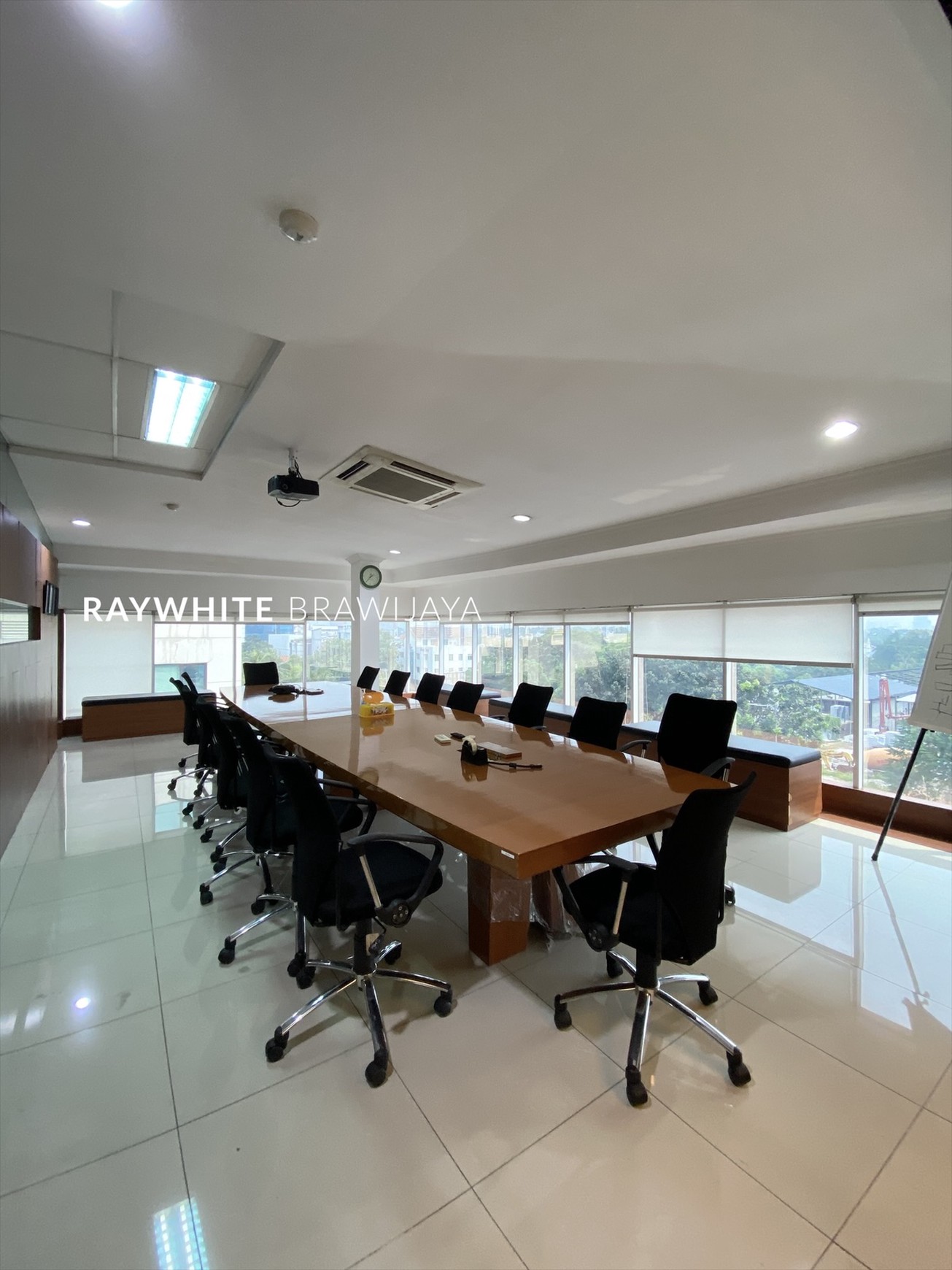 Gedung Buncit Raya Komersial Lokasi Strategis