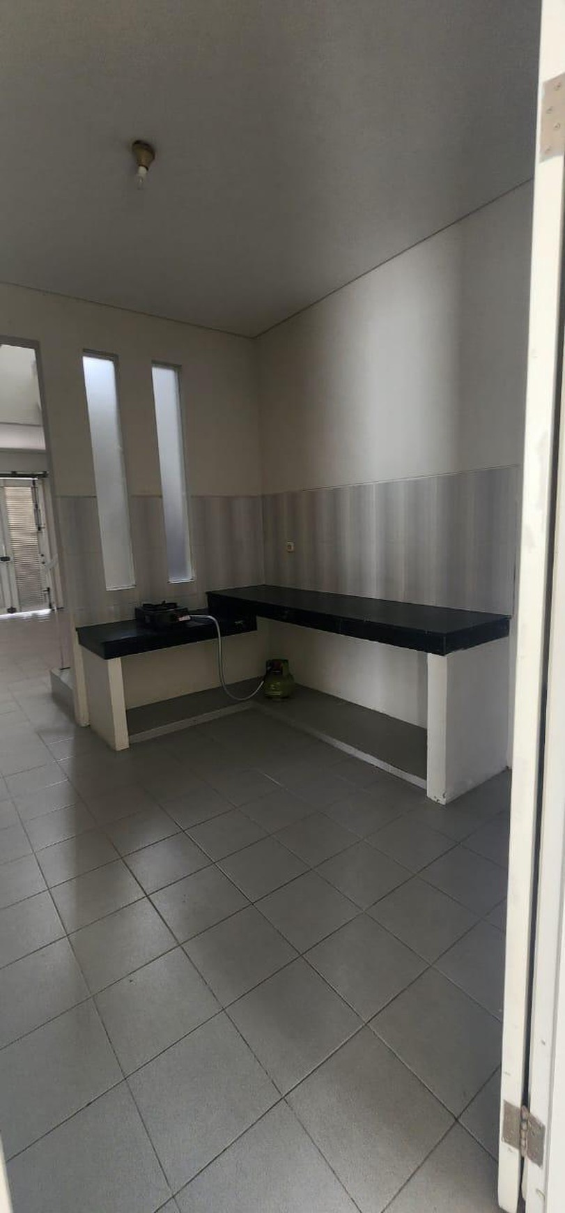 Dijual Rumah Royal Residence Richmond - Modern 2 Lantai Dekat Citraland, Dian Istana, Graha Family, Pakuwon Indah , Supermall, Ptc, Pakuwon Mall