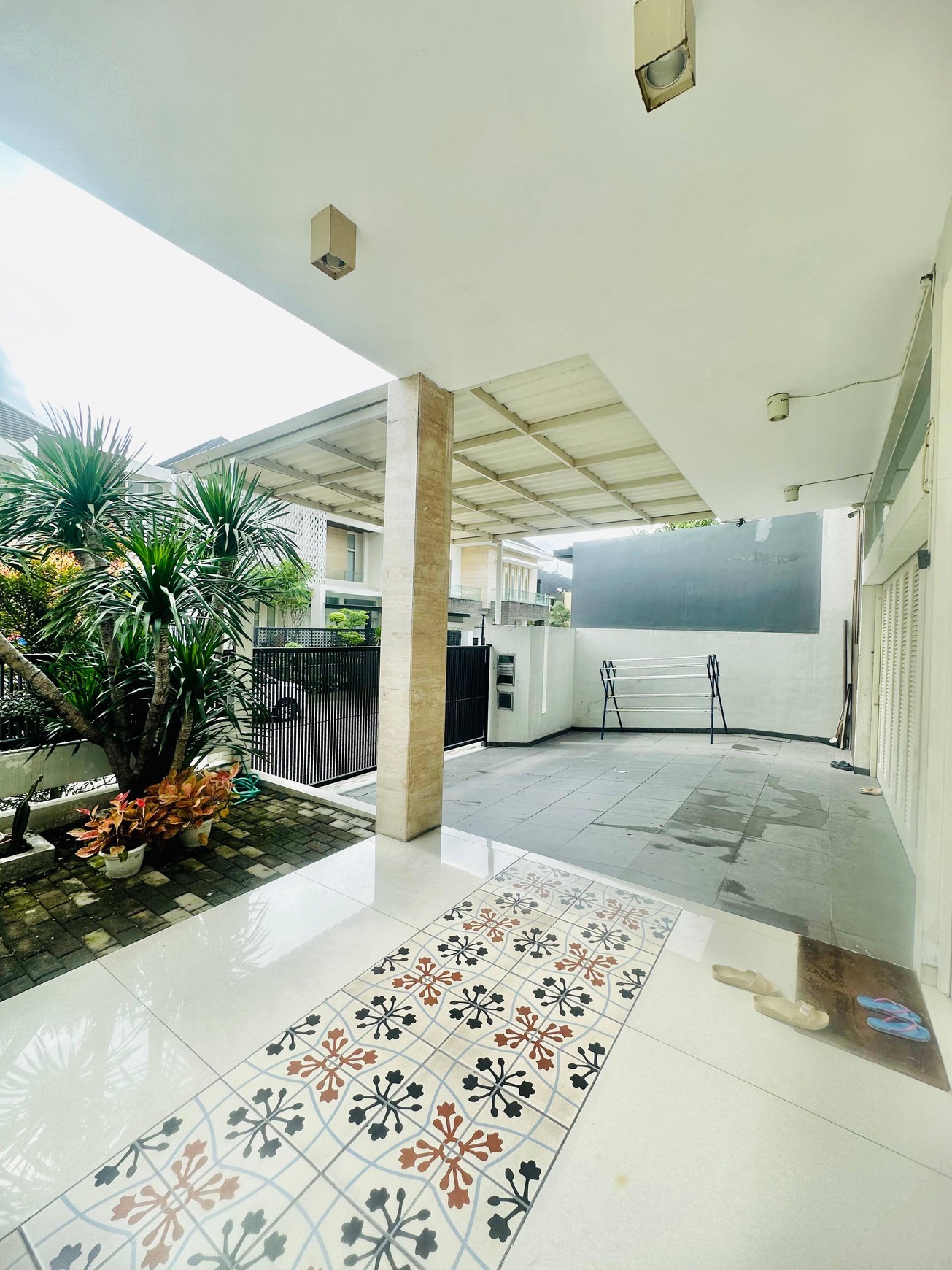 Rumah Dijual Bukit Golf Citraland Surabaya Barat Full Furnish Siap Huni Harga Termurah