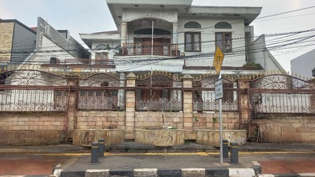 Di jual Rumah di Jl. Tebet Barat Raya   Jakarta Selatan EXCLUSIVE