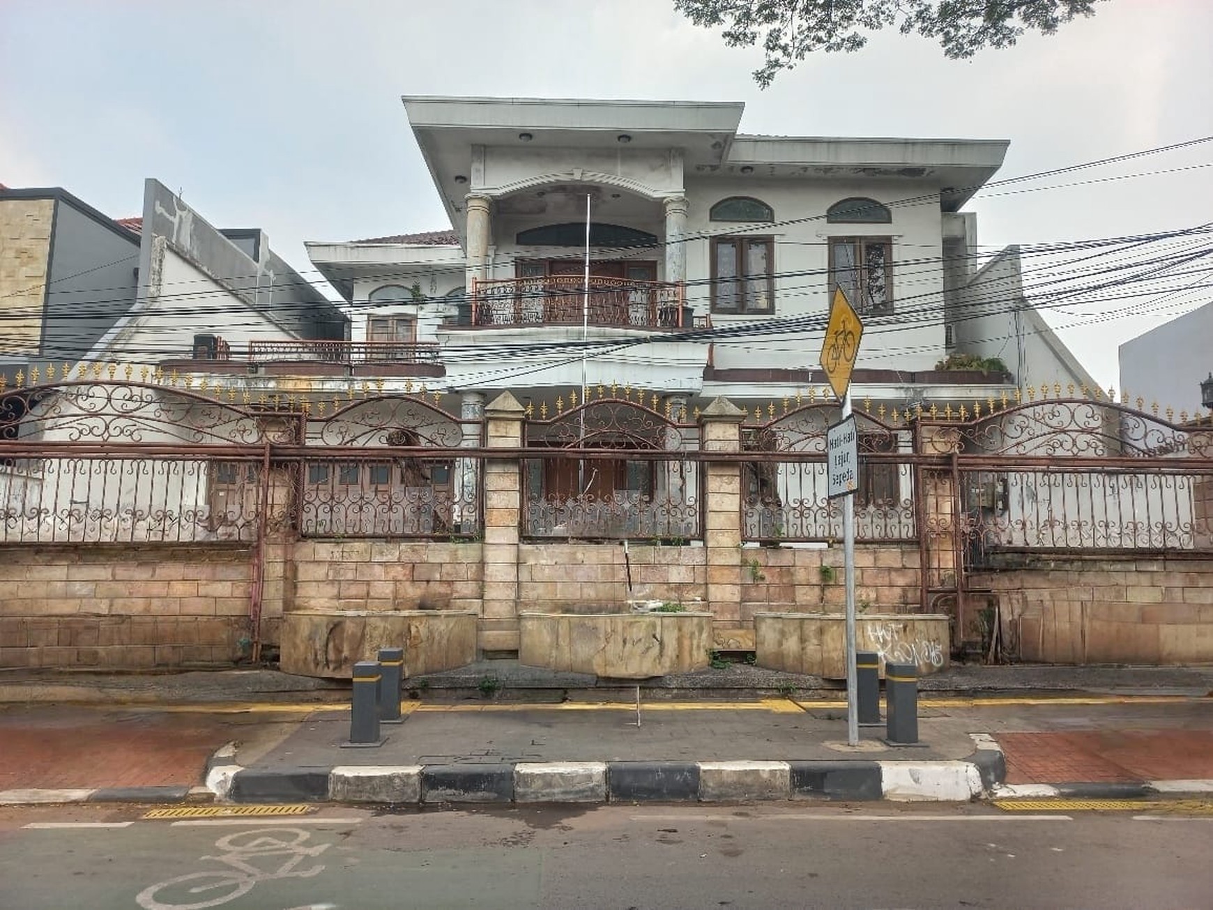 Di jual Rumah di Jl. Tebet Barat Raya   Jakarta Selatan EXCLUSIVE