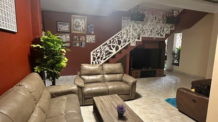 Rumah Bagus Di Bukit Nusa Indah, Jl Mahoni Ciputat Tangerang Selatan
