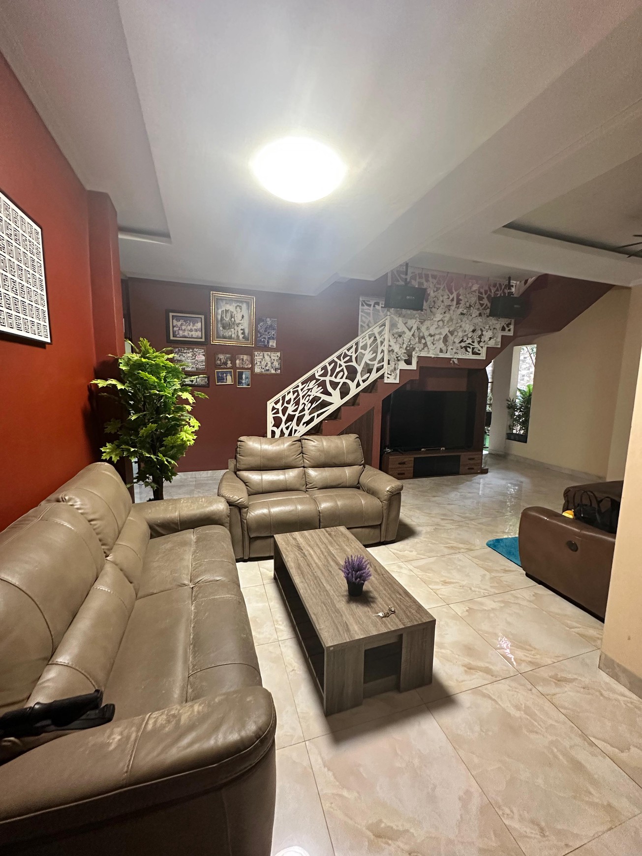 Rumah Bagus Di Bukit Nusa Indah, Jl Mahoni Ciputat Tangerang Selatan