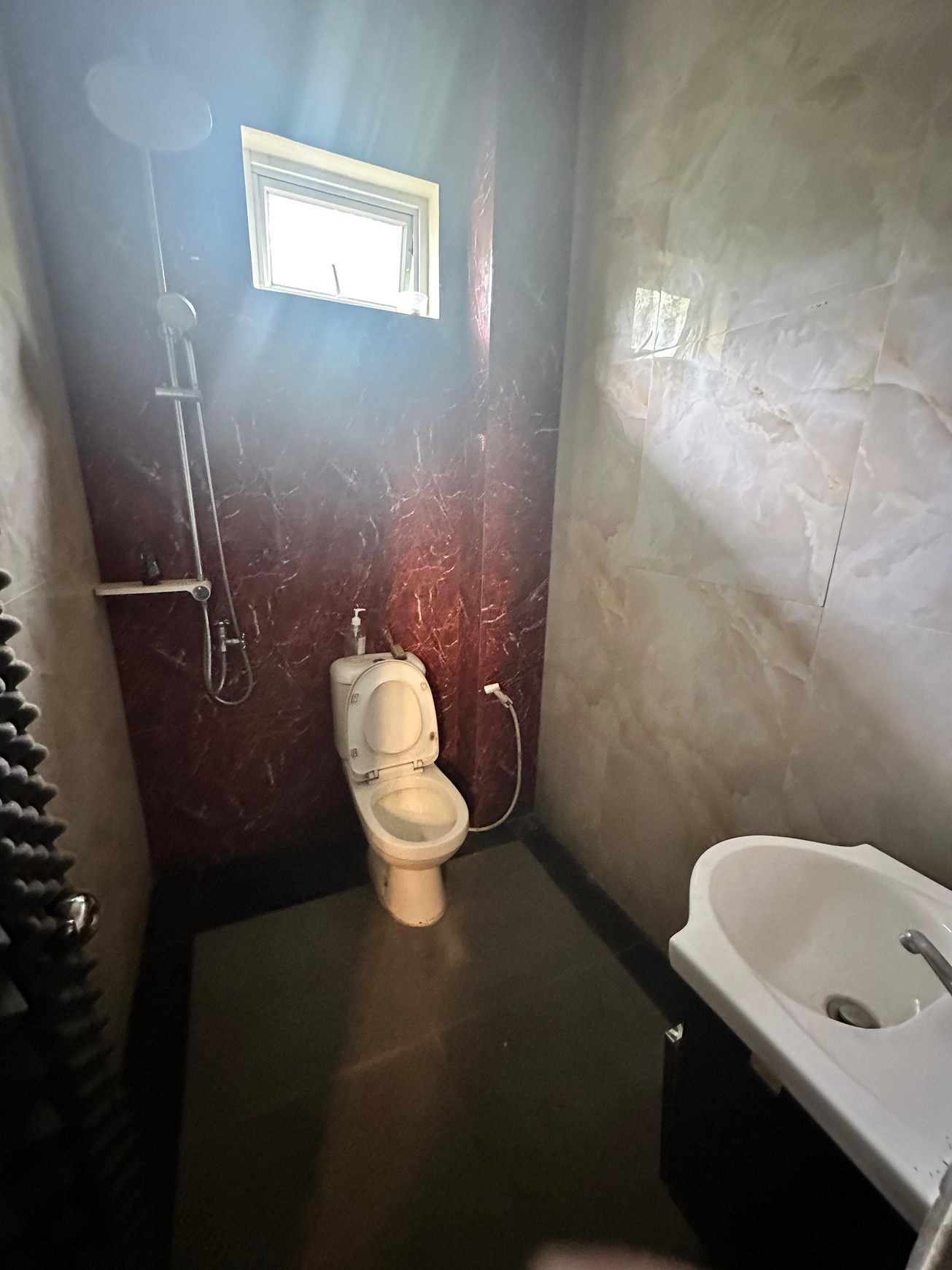 Rumah Bagus Di Bukit Nusa Indah, Jl Mahoni Ciputat Tangerang Selatan
