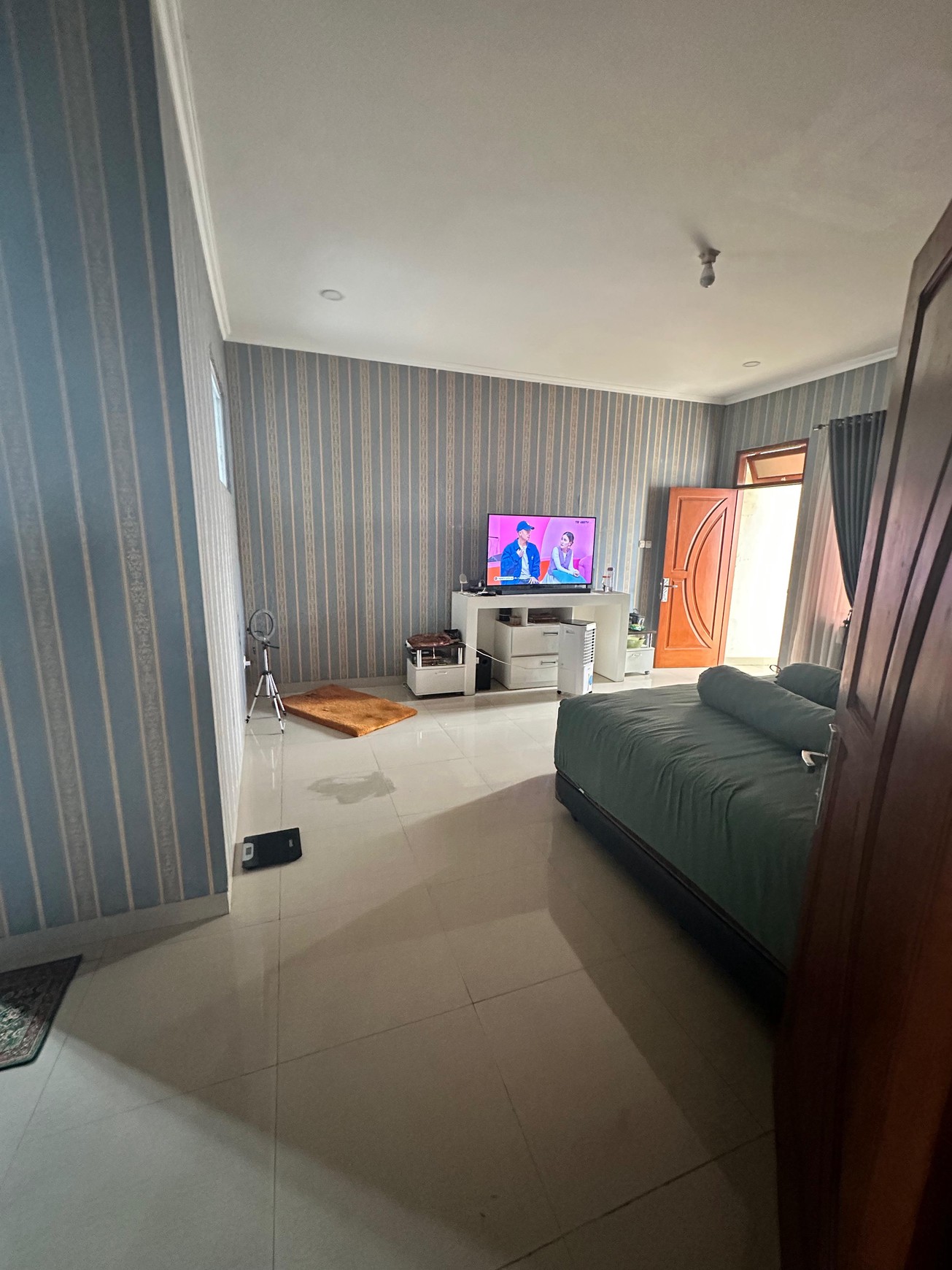 Rumah Bagus Di Bukit Nusa Indah, Jl Mahoni Ciputat Tangerang Selatan