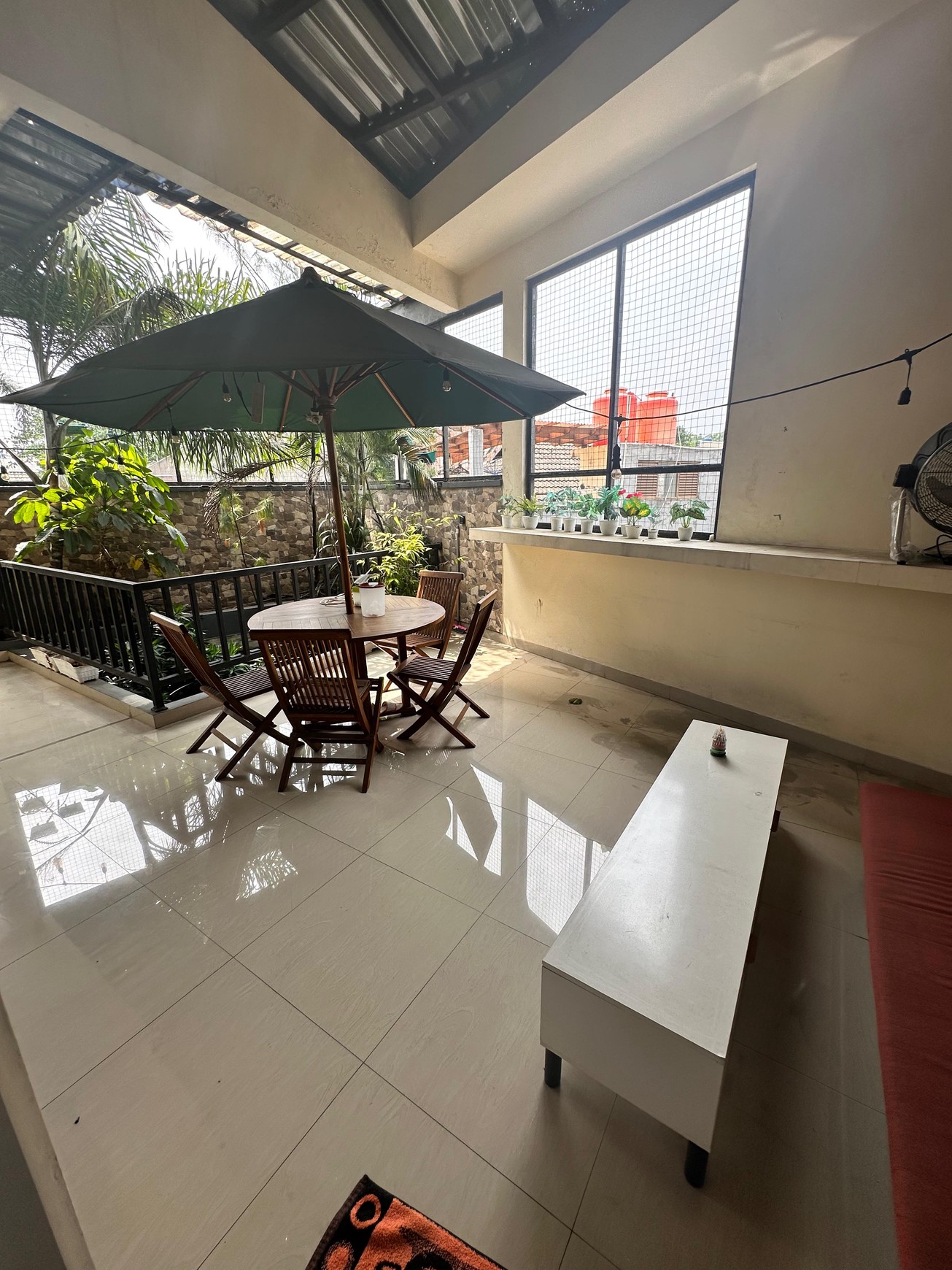 Rumah Bagus Di Bukit Nusa Indah, Jl Mahoni Ciputat Tangerang Selatan