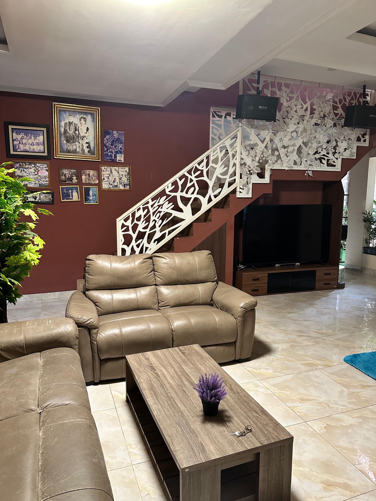 Rumah Bagus Di Bukit Nusa Indah, Jl Mahoni Ciputat Tangerang Selatan