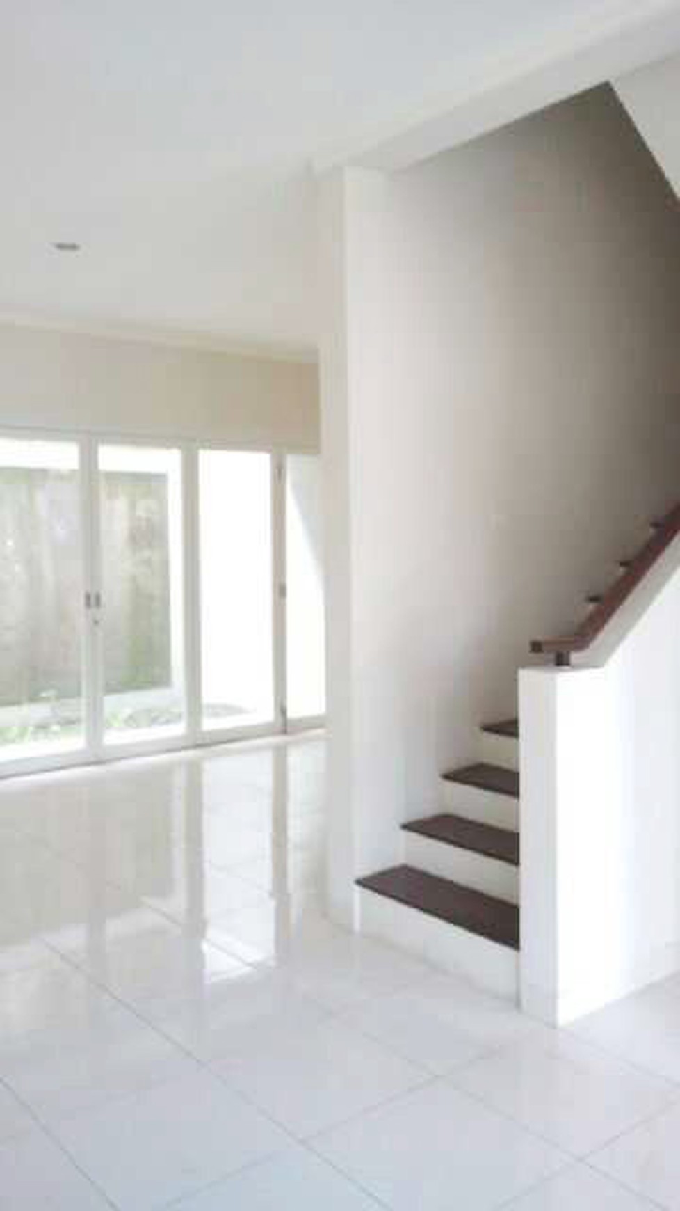 Rumah Bagus Di Emerald View Bintaro Jaya Sektor 9