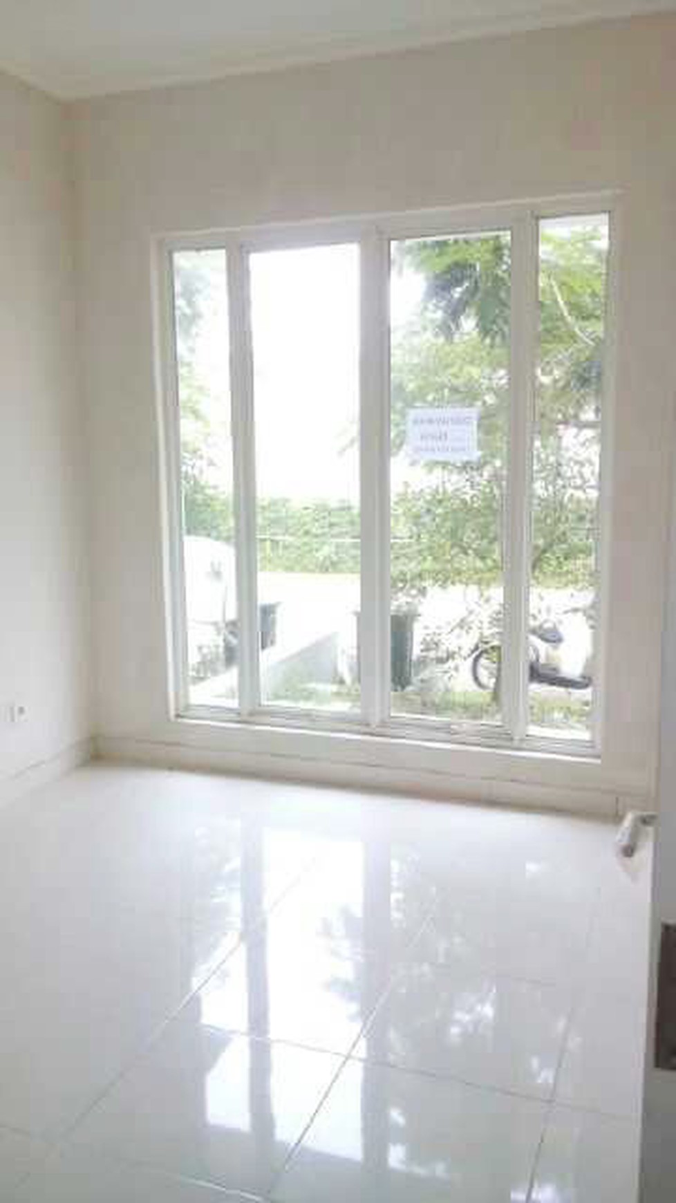 Rumah Bagus Di Emerald View Bintaro Jaya Sektor 9