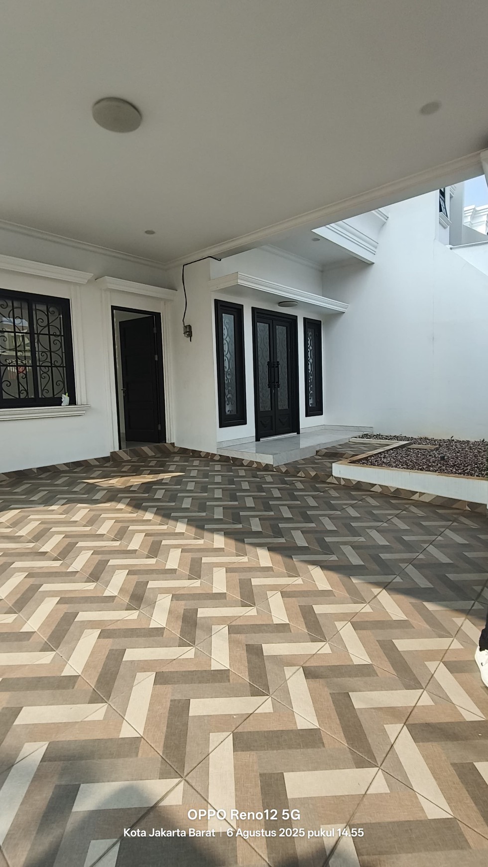 Rumah Bagus Di Kav Hankam, Jl Masjid As Salam Joglo Jakarta Barat