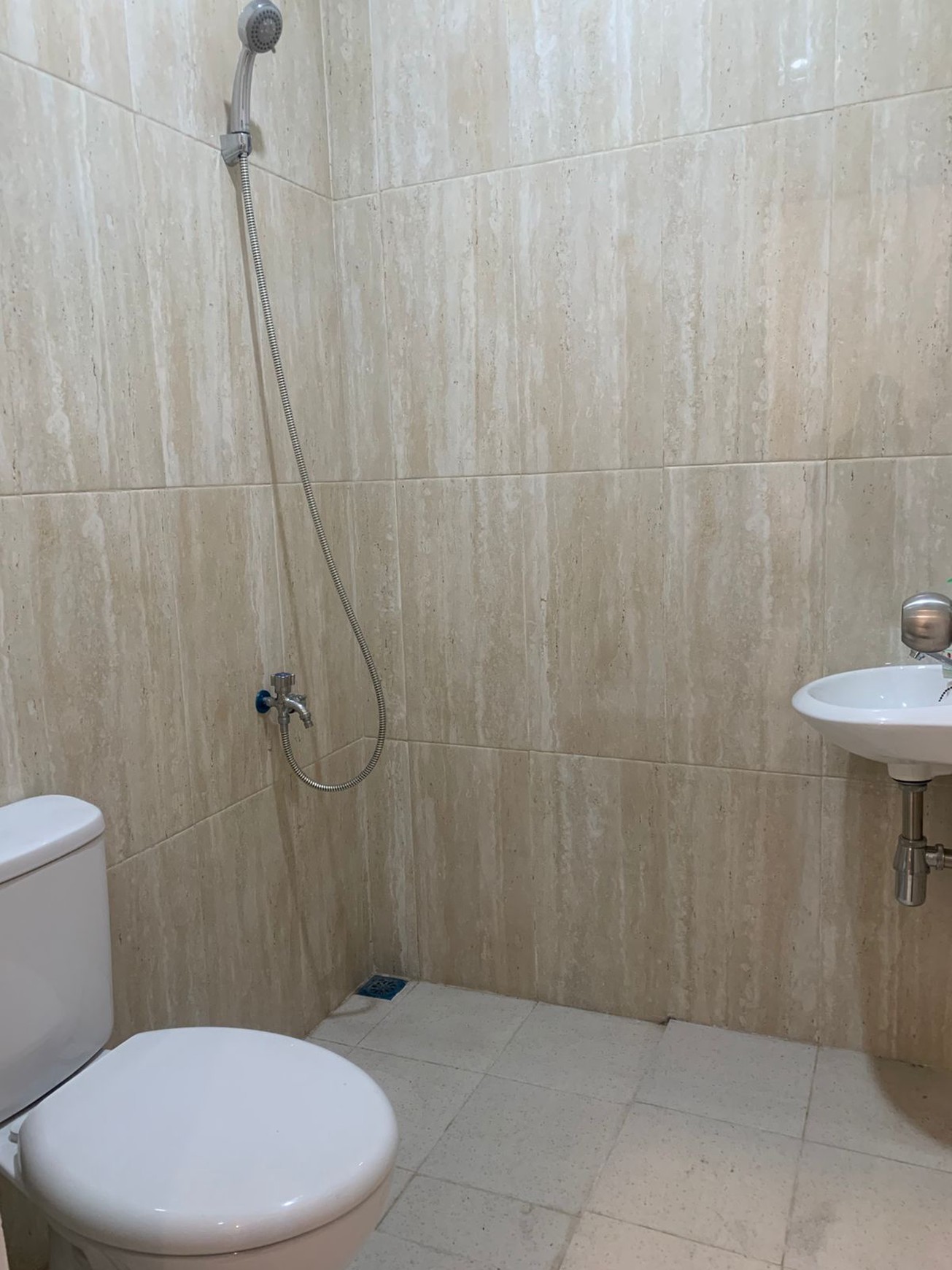 Rumah Bagus Di Perum Nuansa Betawi Cinere Depok Jawa Barat