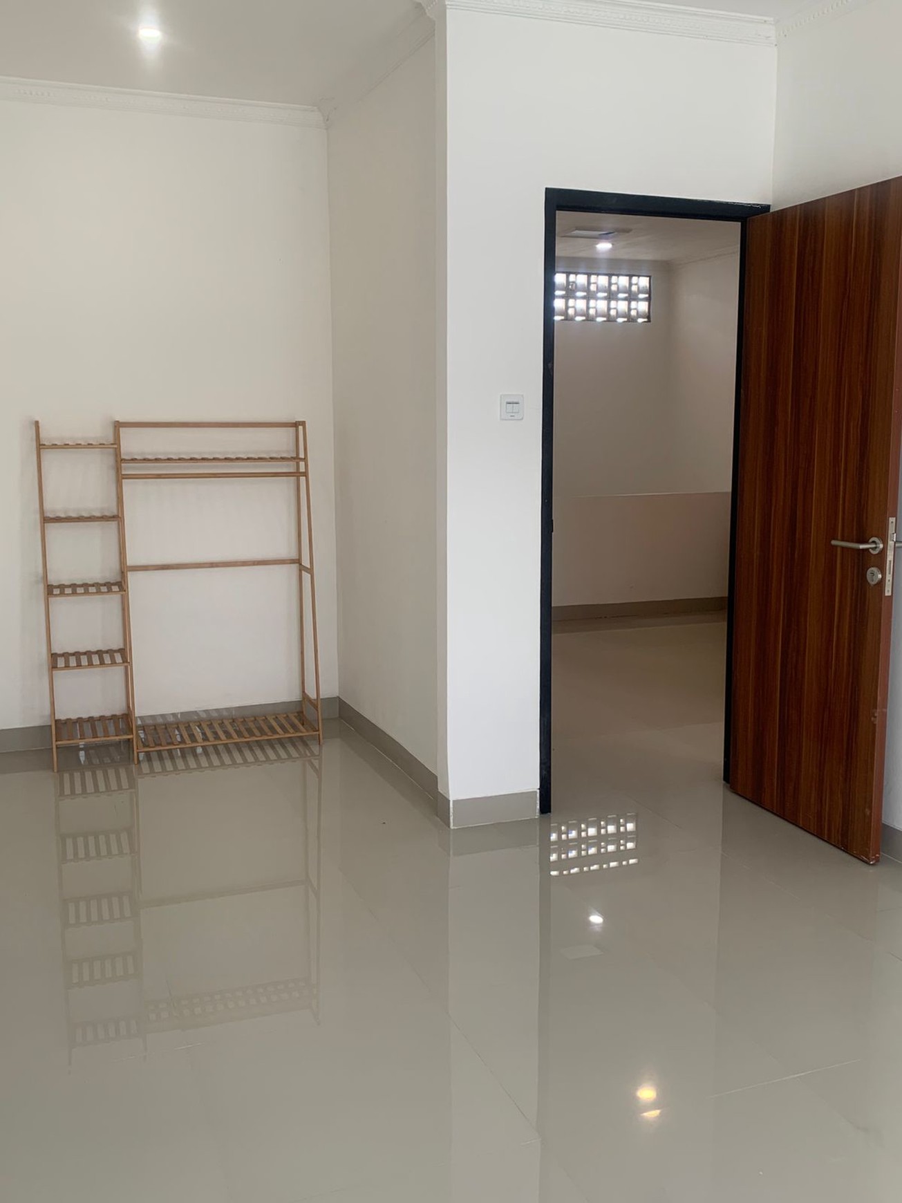 Rumah Bagus Di Perum Nuansa Betawi Cinere Depok Jawa Barat