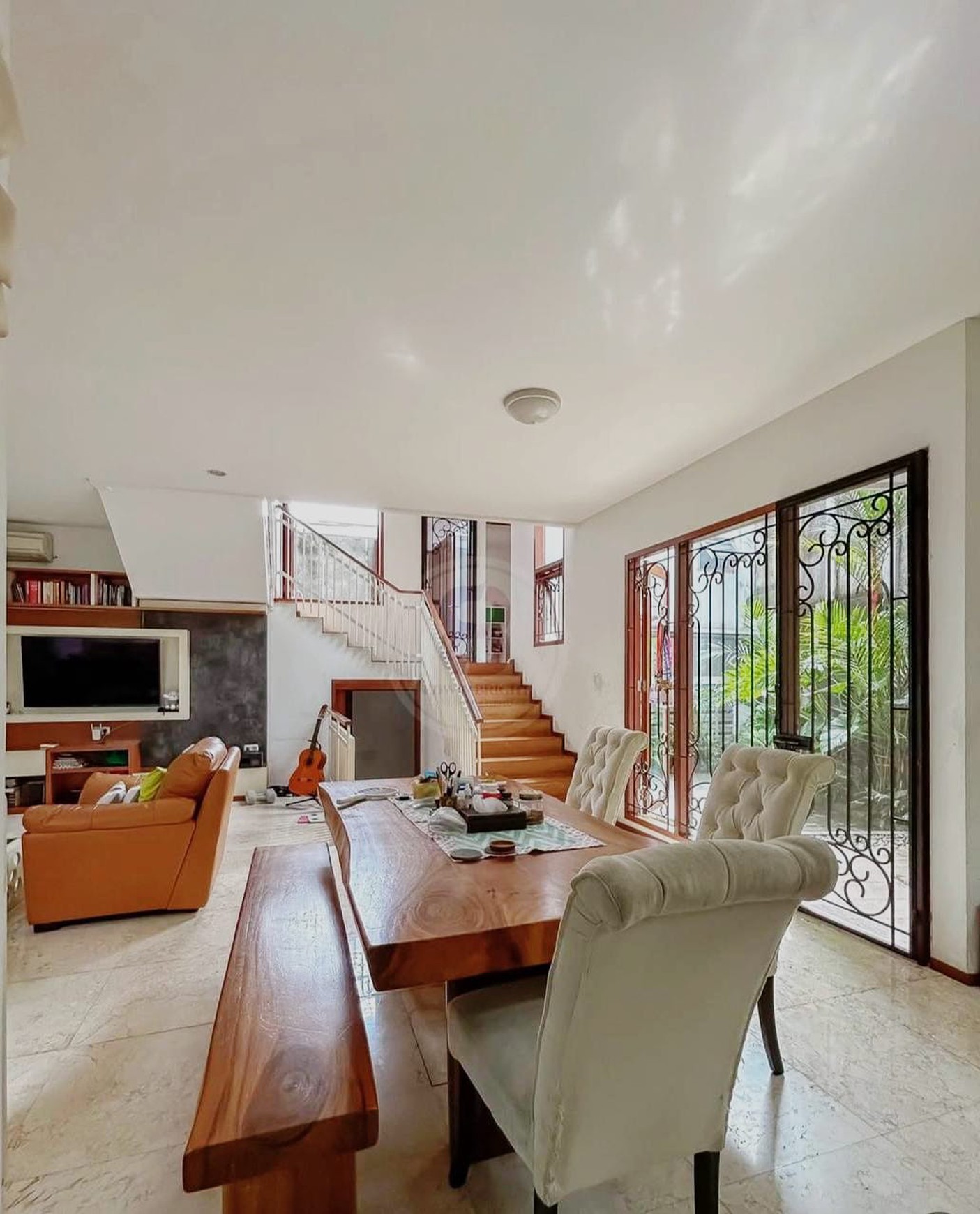Rumah Bagus Di Menteng Bintaro Jaya Sektor 7 Tangerang Selatan