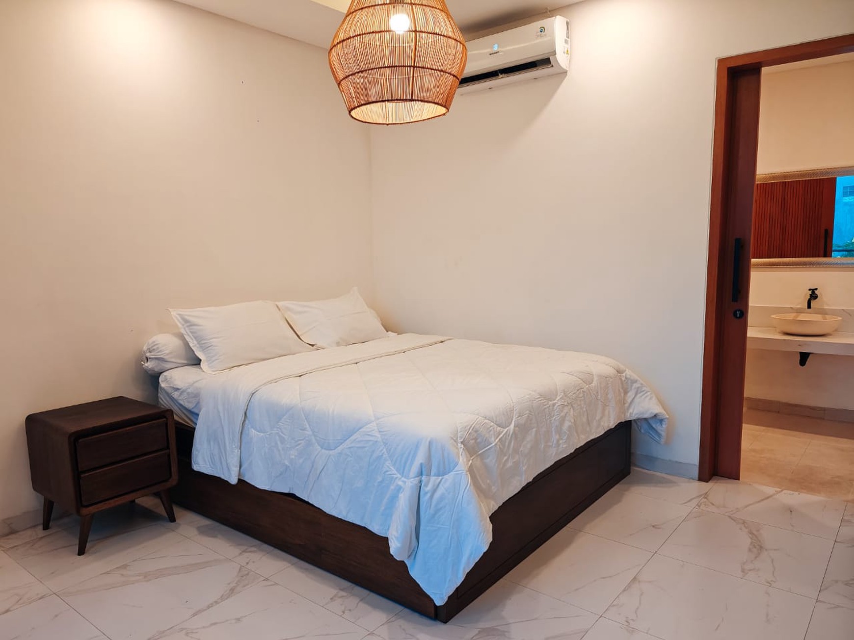 Villa + Pool Disewakan Full Furnished di Jimbaran Bali