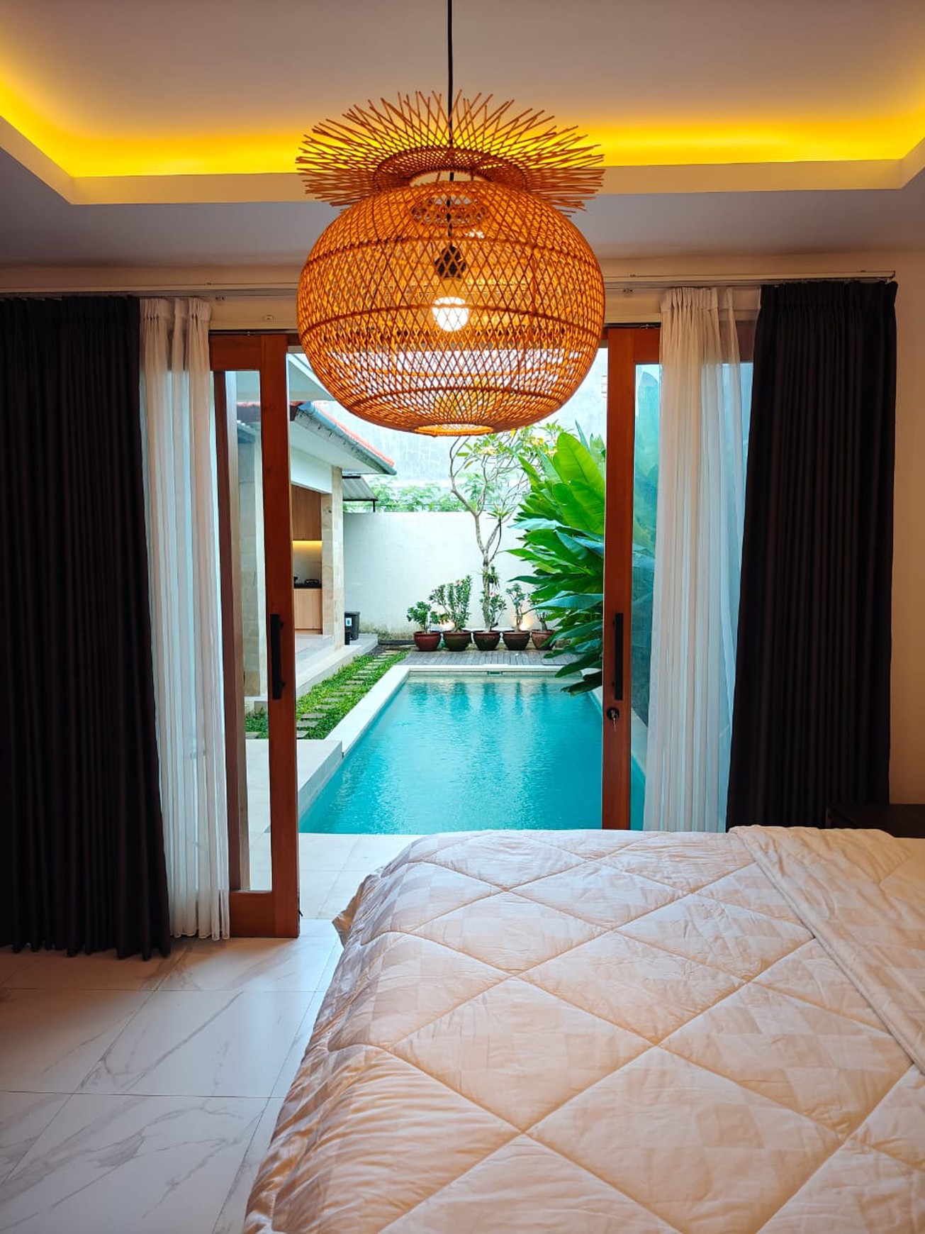 Villa + Pool Disewakan Full Furnished di Jimbaran Bali