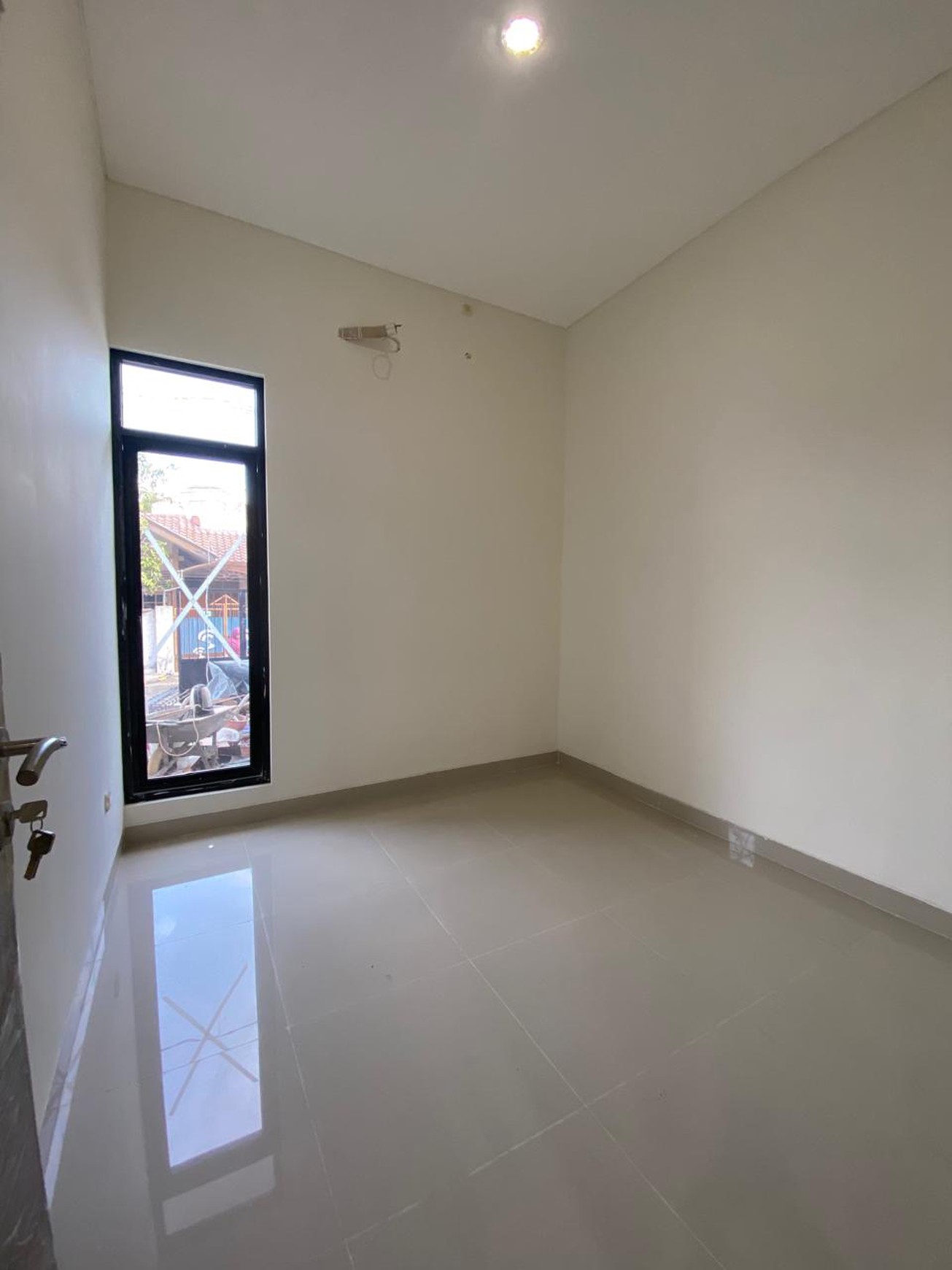 Dijual Rumah Baru Minimalis Modern di Rungkut Mapan Tengah