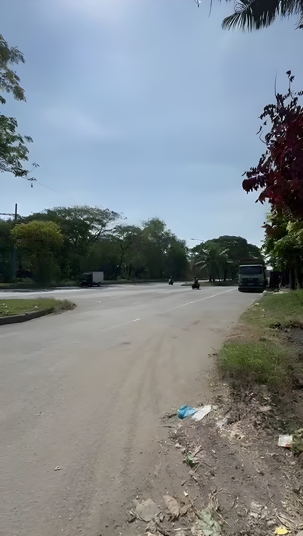 Dijual Gudang Luas & Strategis di Raya Margomulyo 