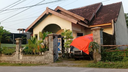 1953 Dijual Rumah MayJend Soemadi Kutorejo Mojokerto 